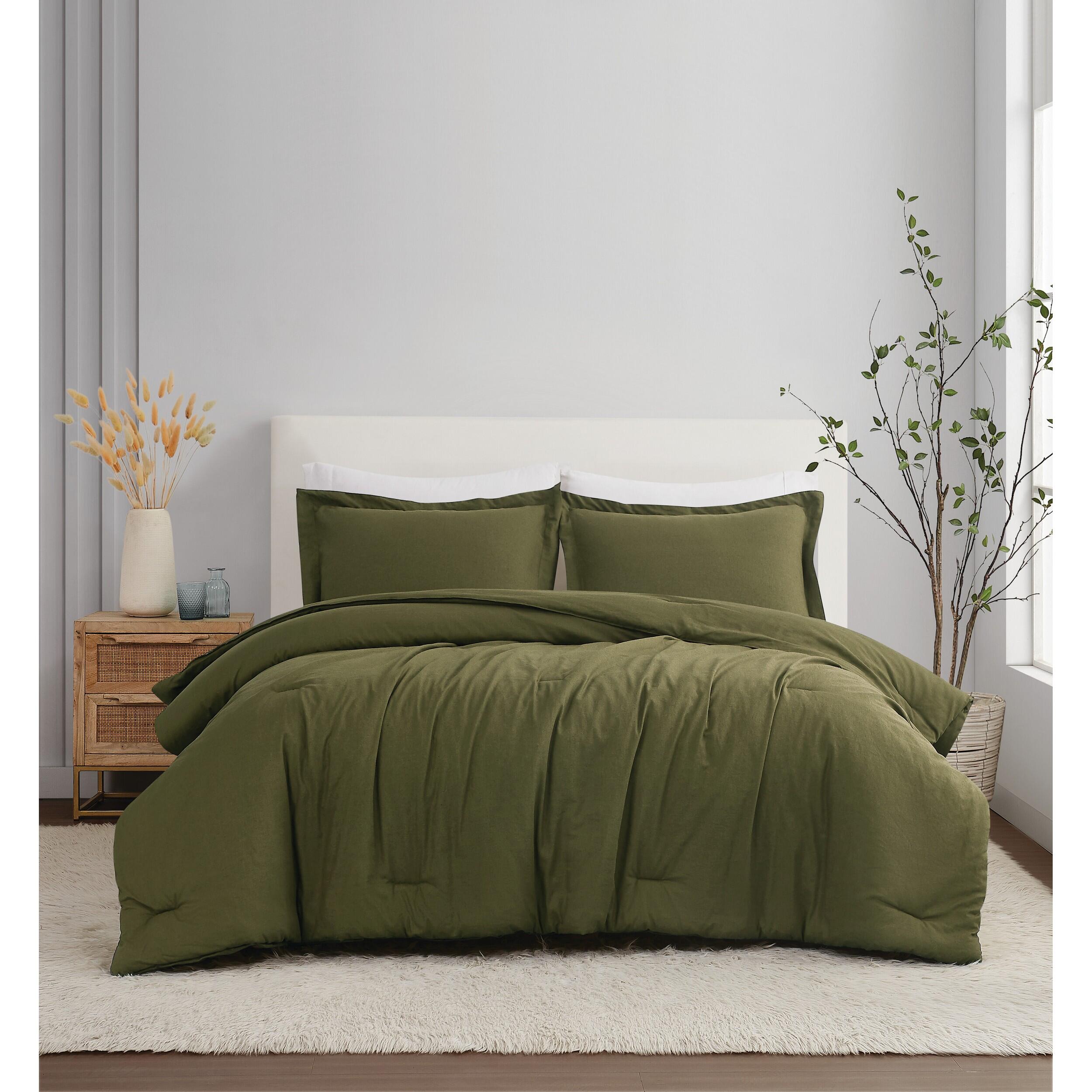 Brooklyn Loom Solid 3-Piece Full/Queen Comforter Set, Moss Green, rollover