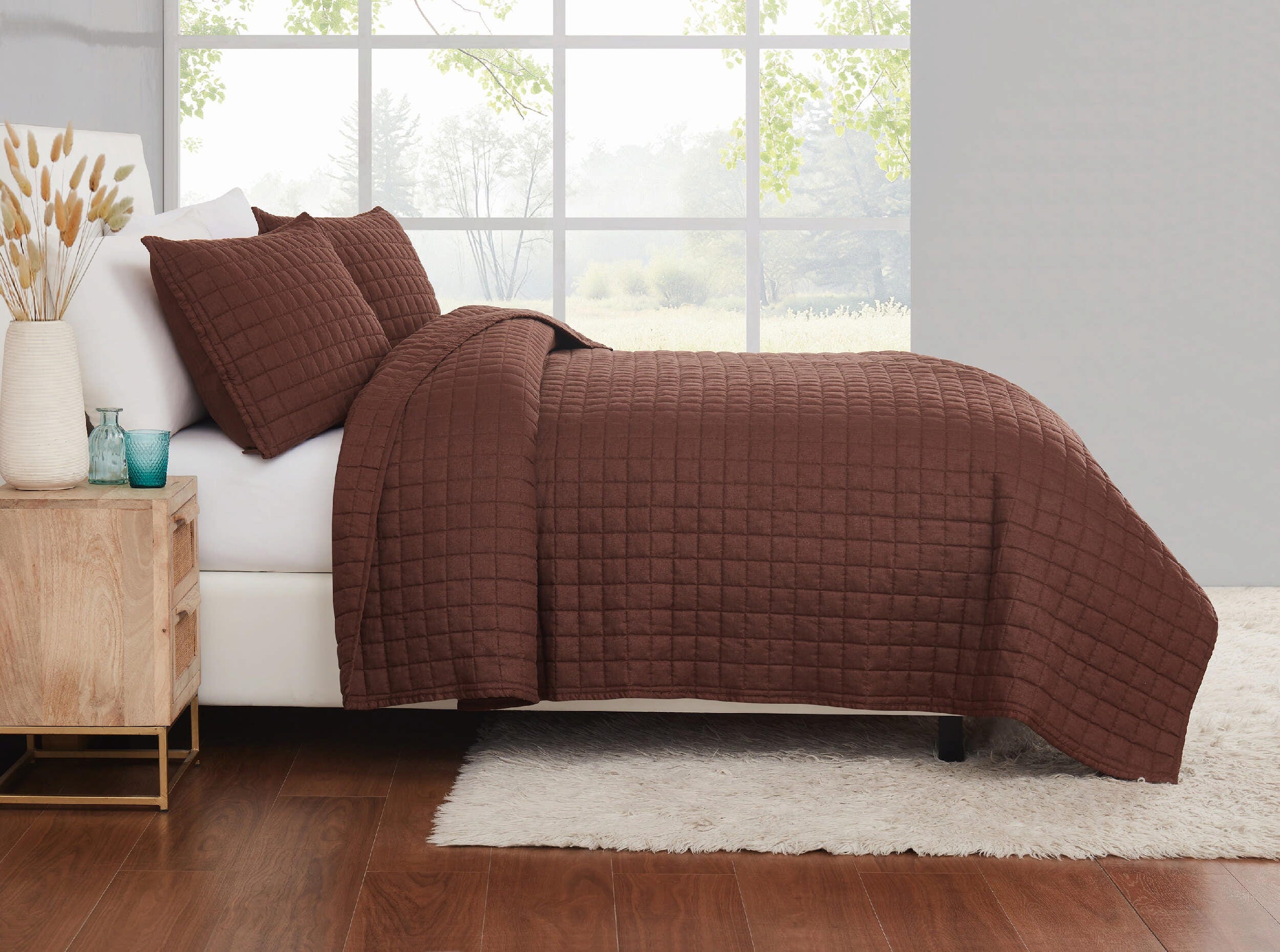 Brooklyn Loom Solid 3-Piece Full/Queen Quilt Set, Brown, large
