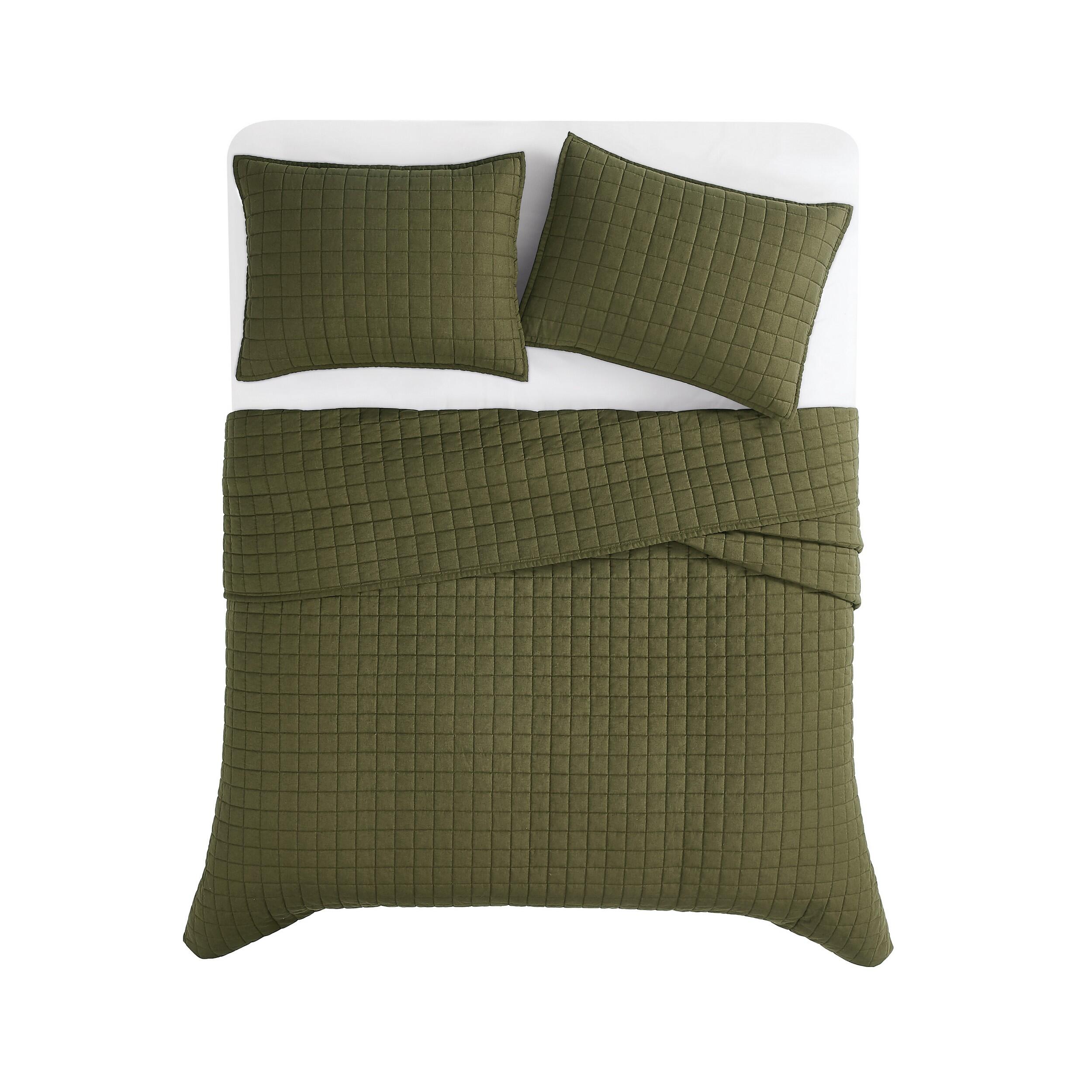 Brooklyn Loom Solid 3-Piece Full/Queen Quilt Set, Moss Green, large