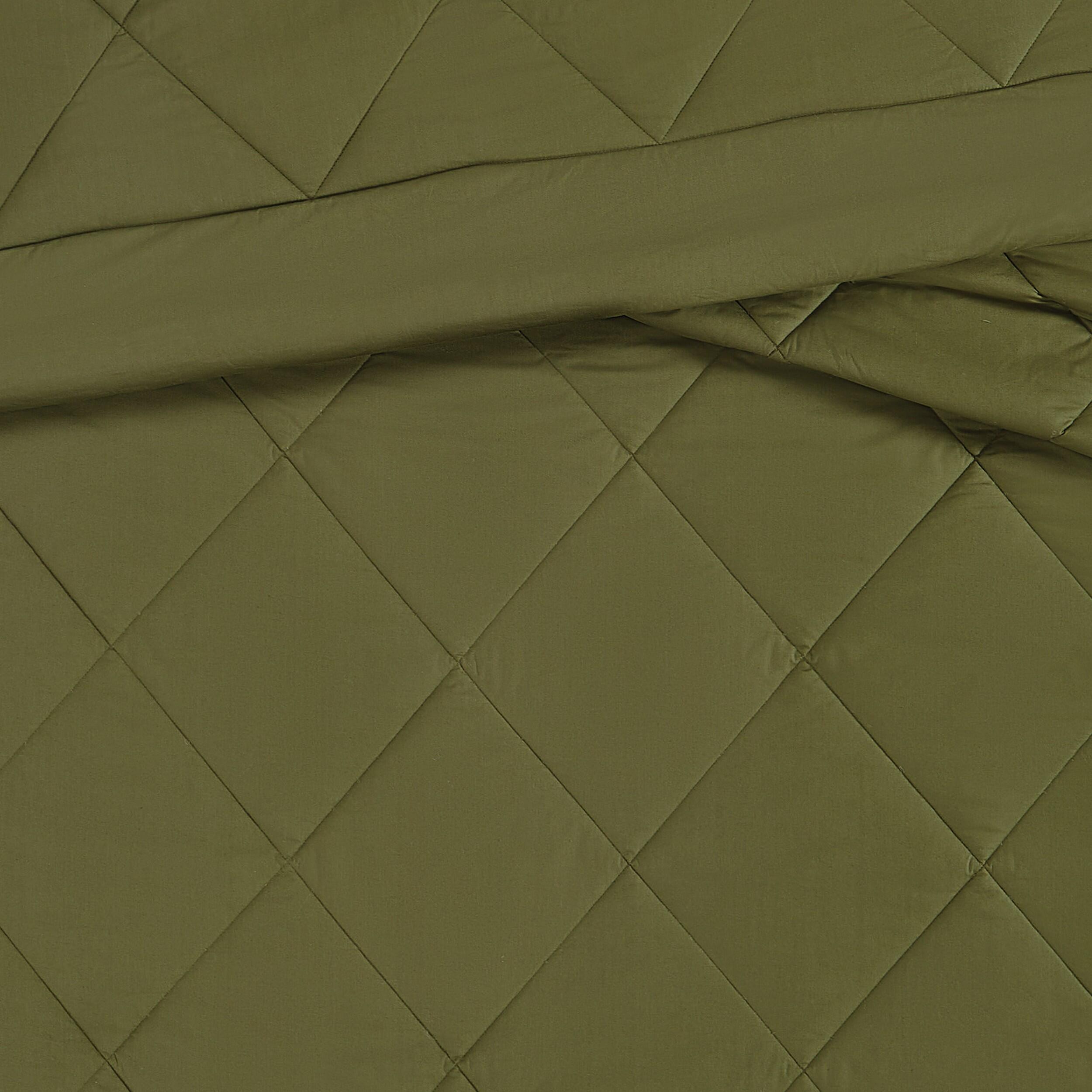 Swatch color Olive Green 