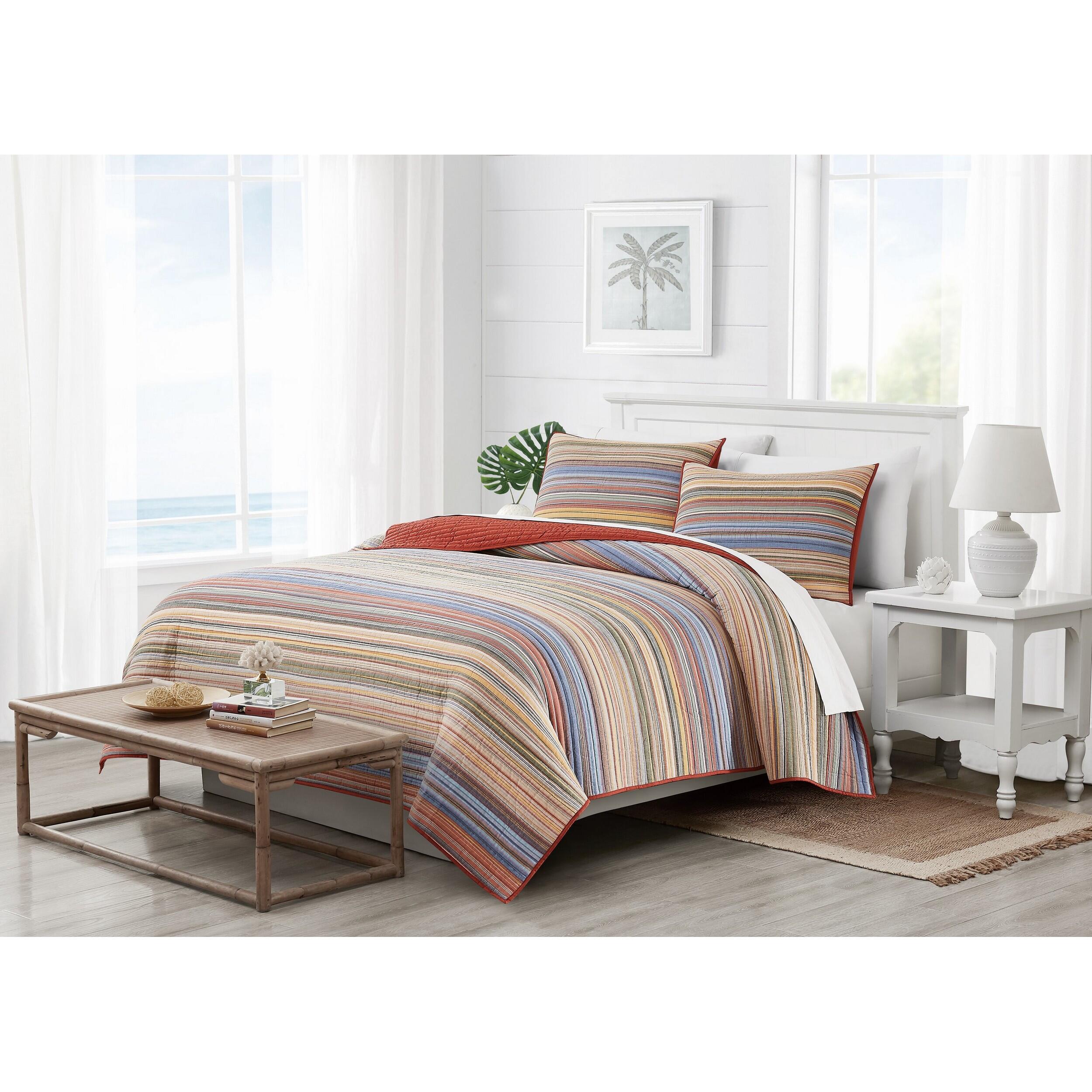 Oceanfront Resort Naples 3-Piece King Quilt Set, Multi, large