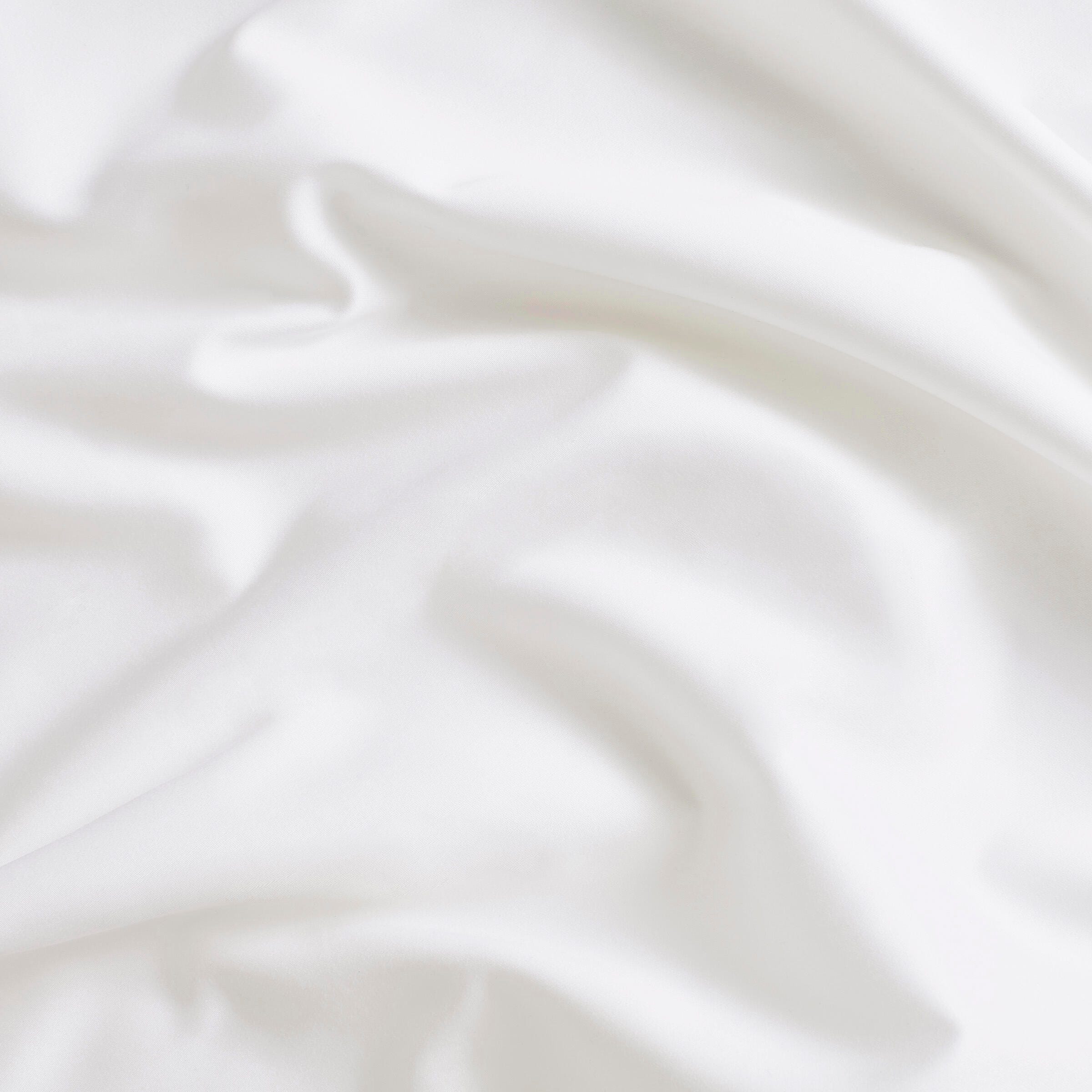 Swatch color Crisp White 