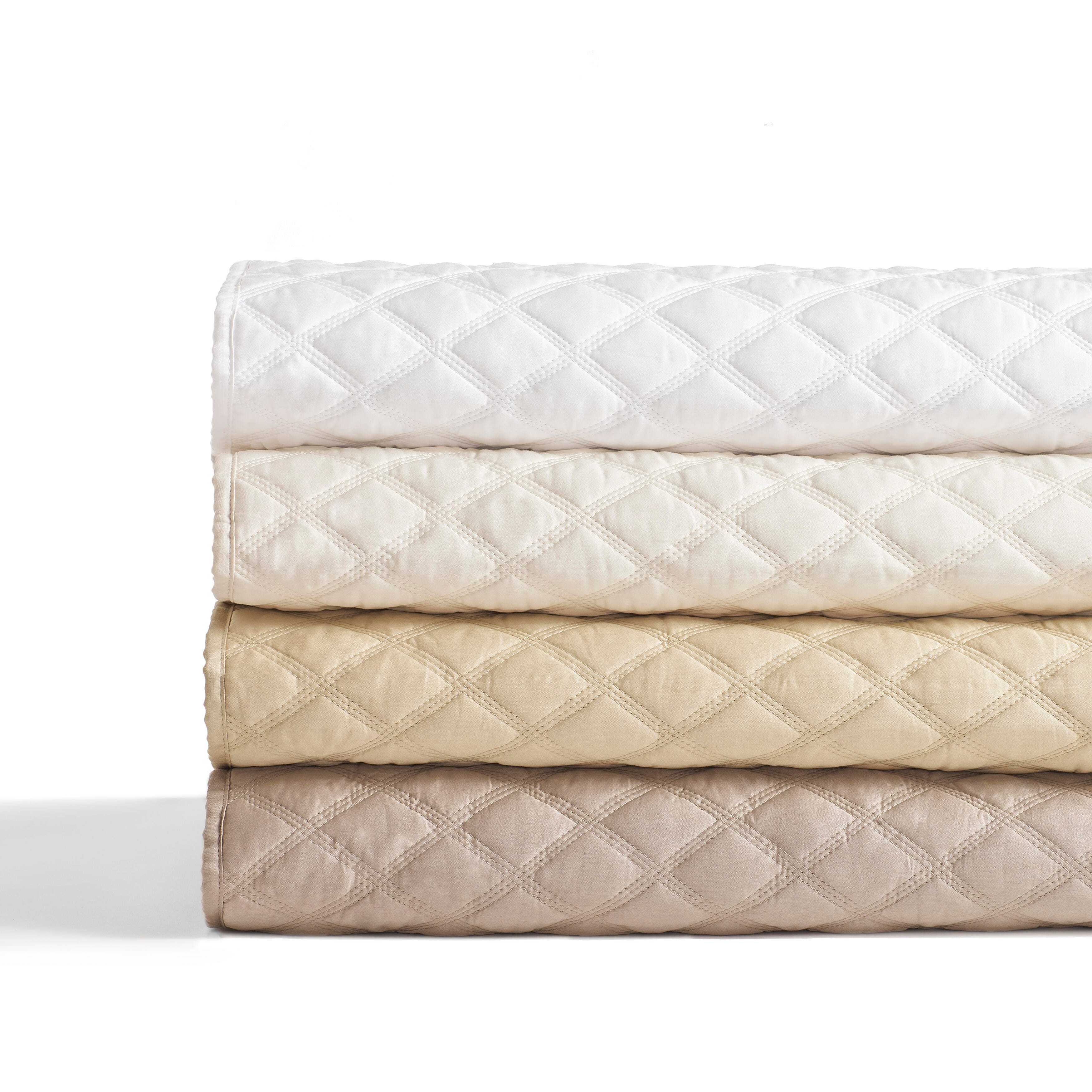 J. Queen New York Premier Sateen 3 Piece Full/Queen Quilt Set, Parchment, large