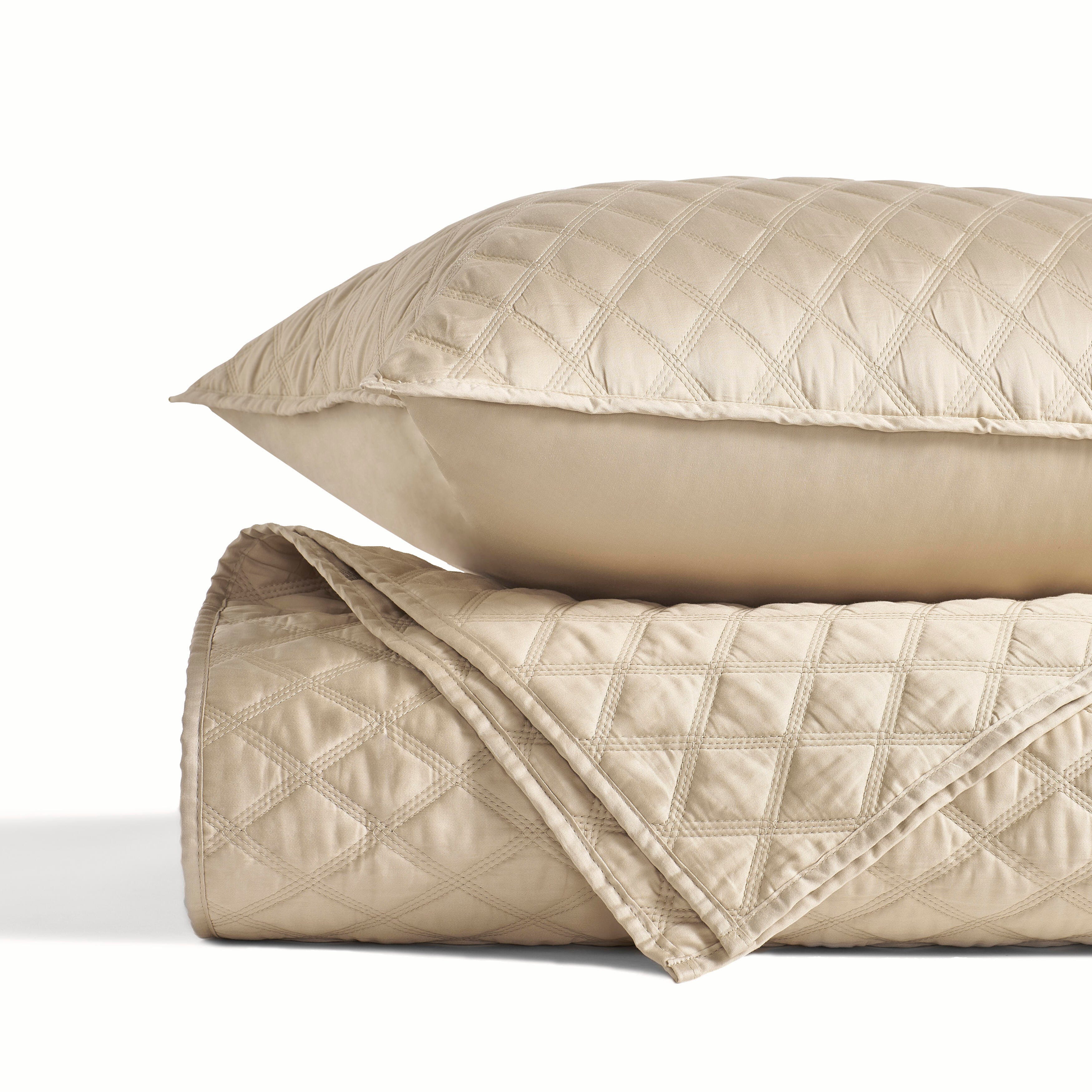 J. Queen New York Premier Sateen 3 Piece Full/Queen Quilt Set, Pale Gold, large