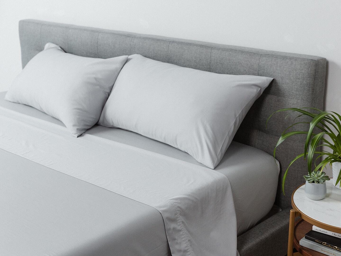 MOLECULE Percale Performance 4-Piece Queen Sheet Set, Cloud Gray, rollover
