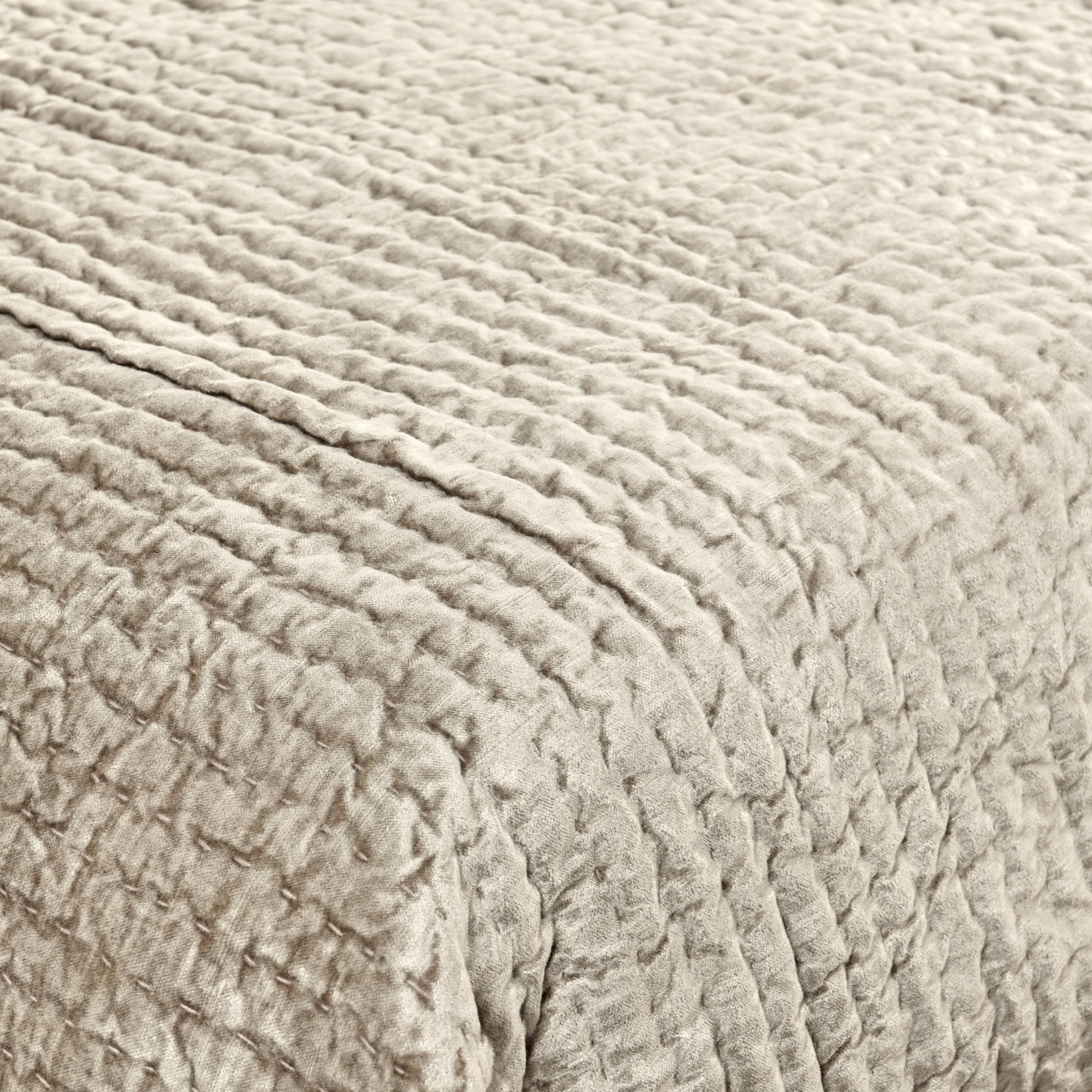 Ashley Luxe Oversized Velvet Throw