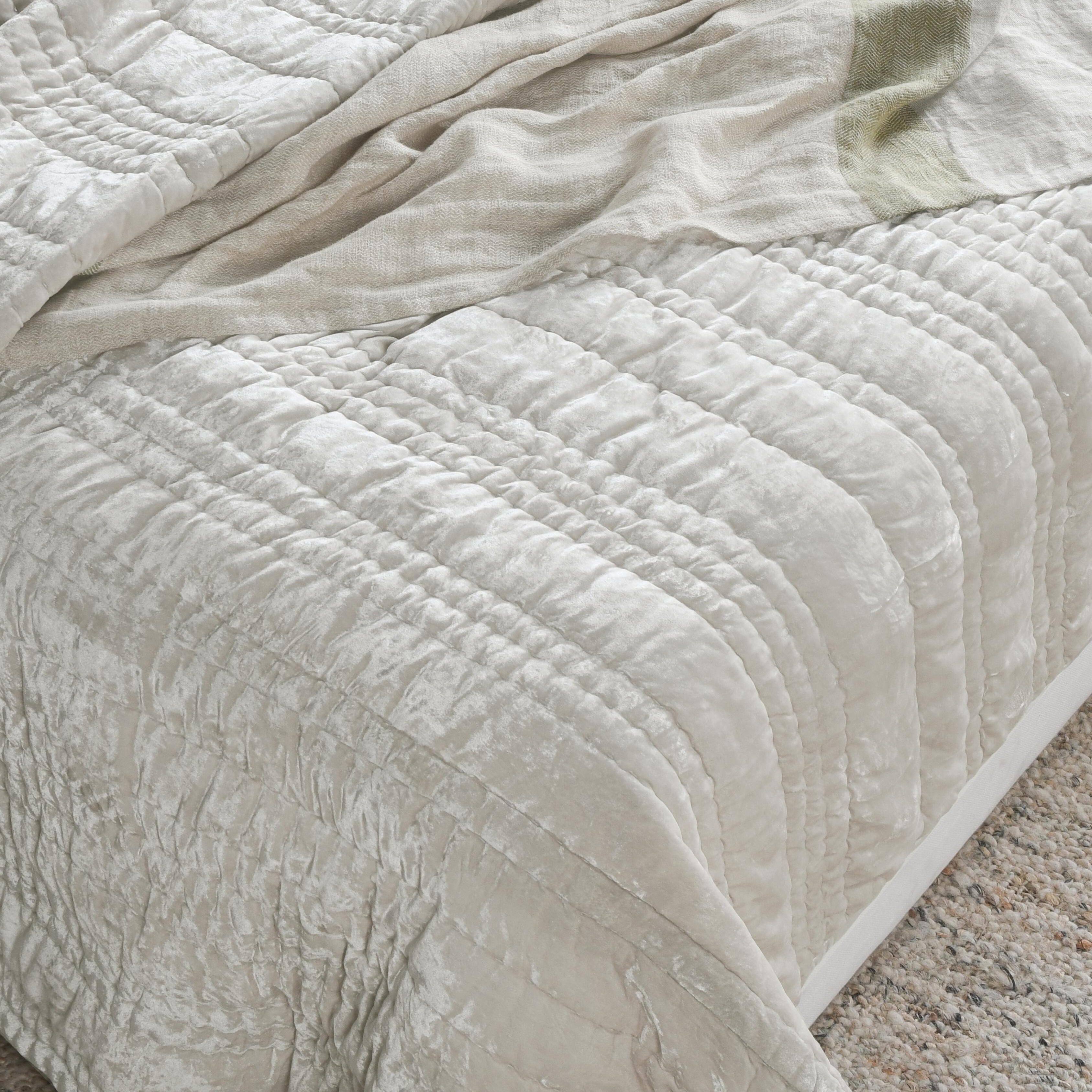 Ashley Luxe Vertically-Quilted Velvet Oversized Throw