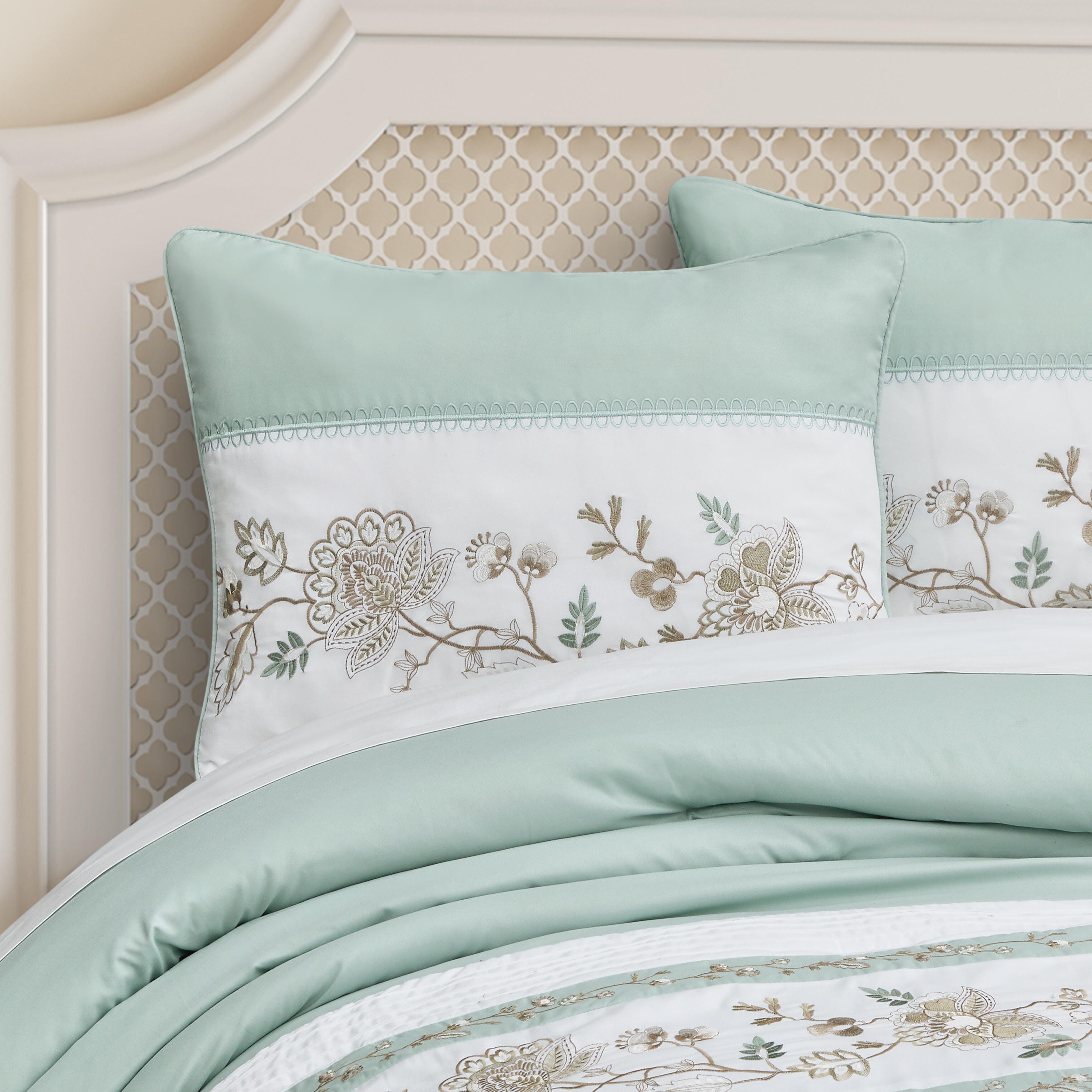 Royal Court Spring Social 3-Piece King/California King Comforter Set, Spa, large