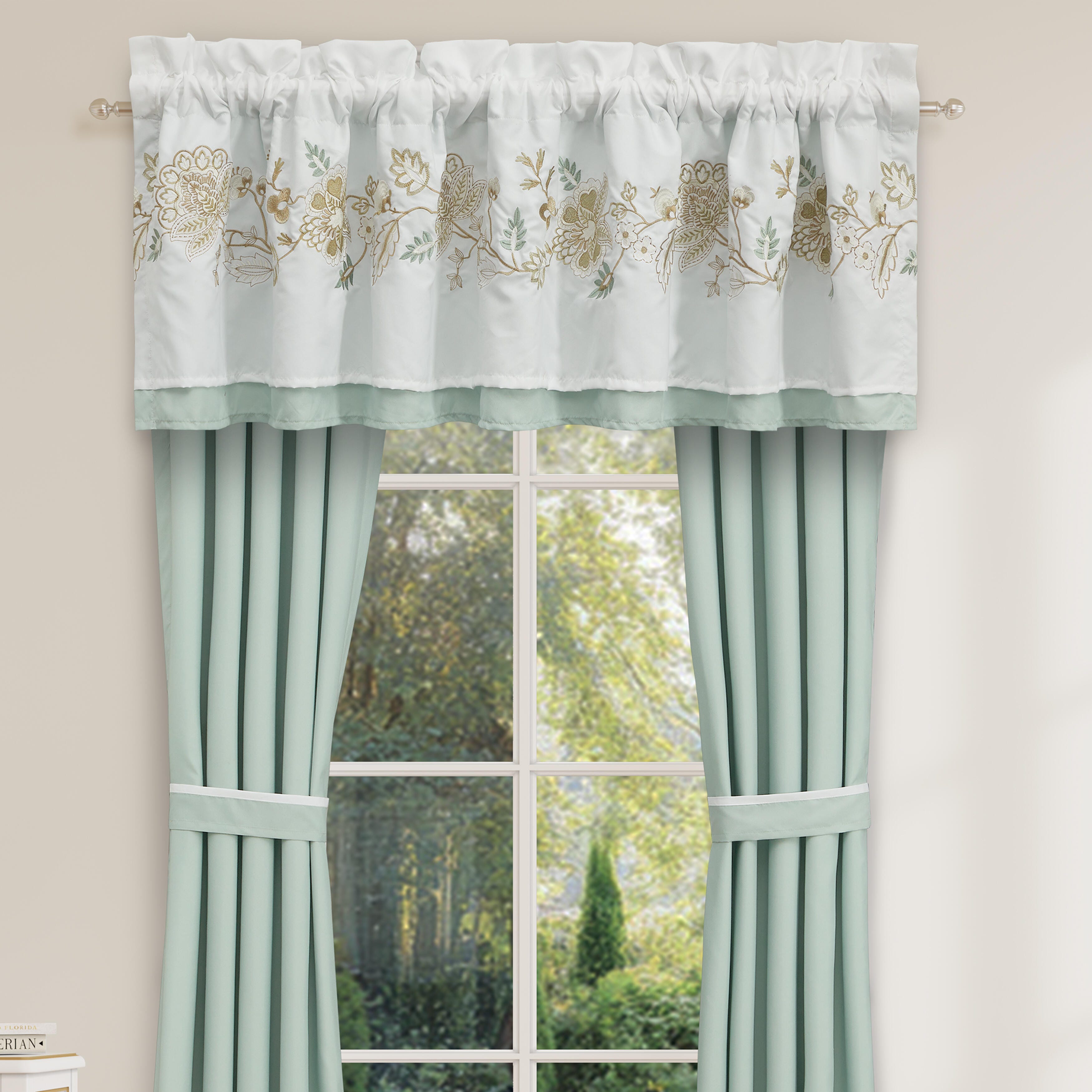 Royal Court Spring Social Valance, , large