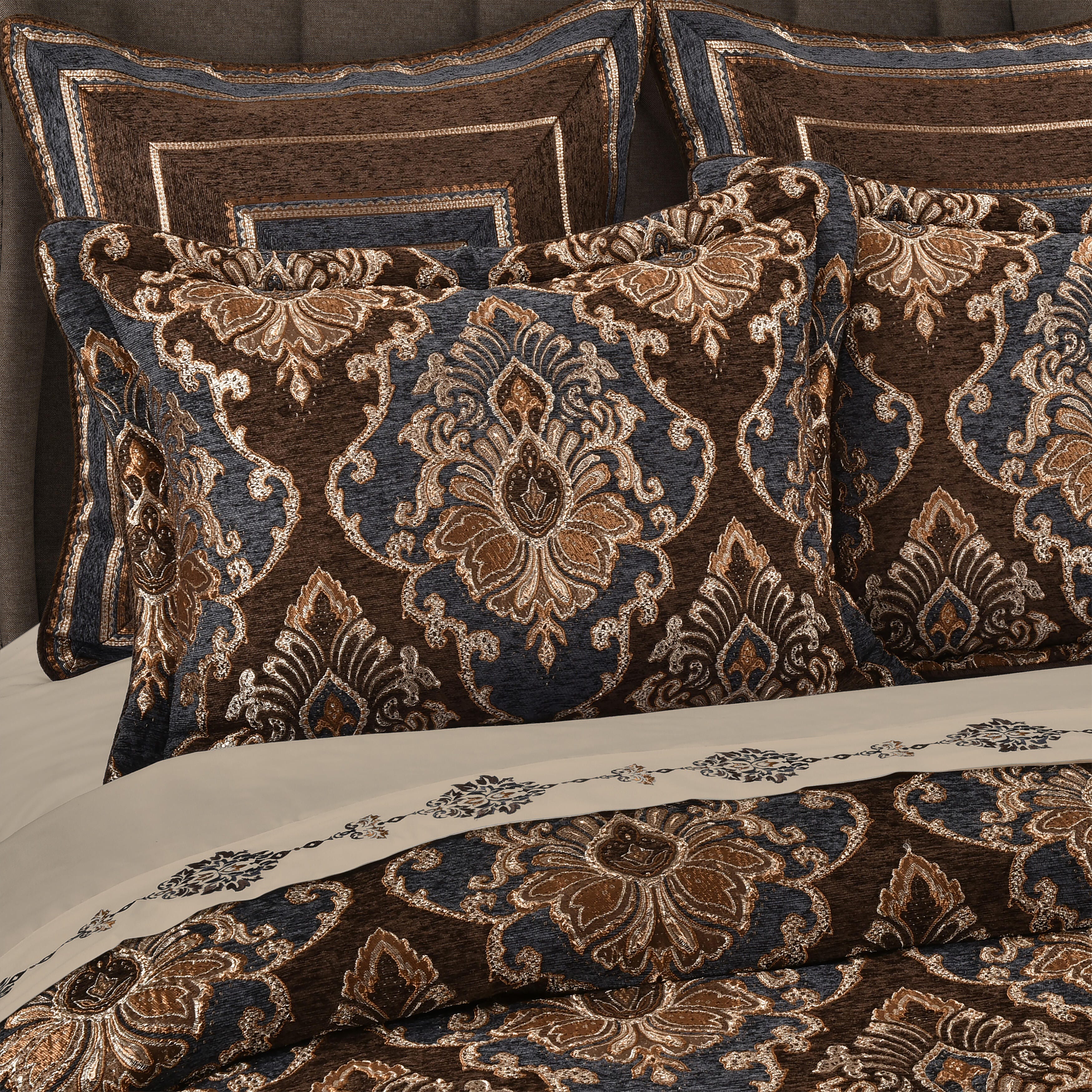 J. Queen New York Sofia 4-Piece King Comforter Set, Wedgewood, large