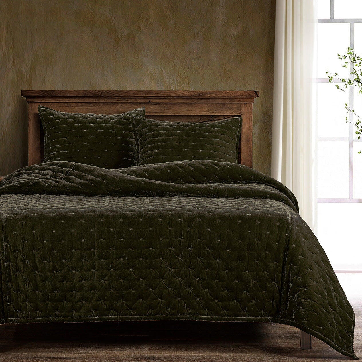 HiEnd Accents Stella 3- Piece King Quilt Set, Fern Green, large