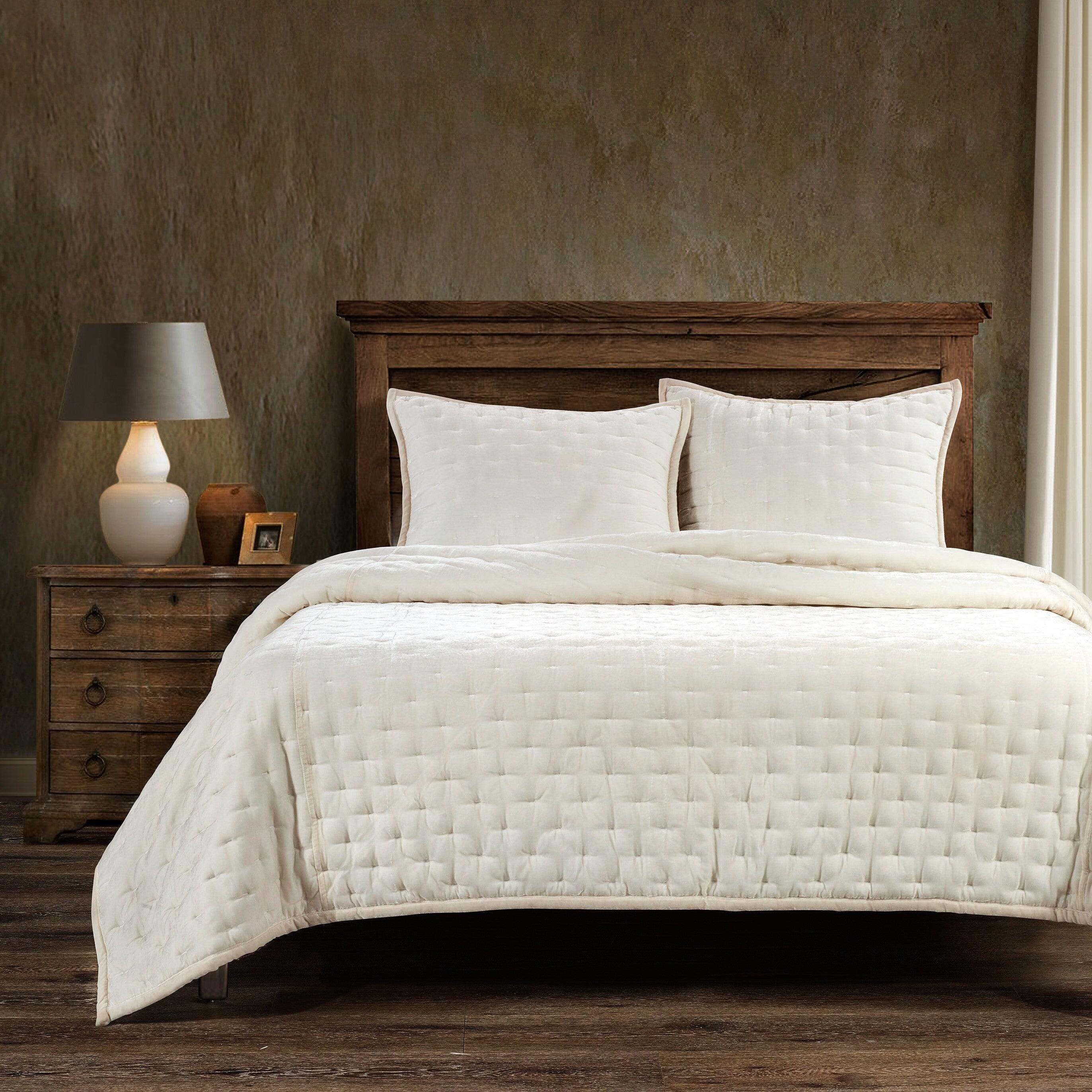 HiEnd Accents Stella 3- Piece Queen Quilt Set, Stone, large