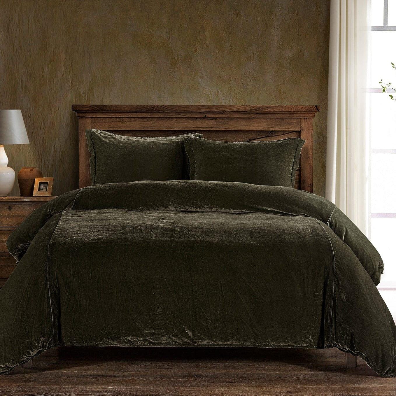 HiEnd Accents Stella 3- Piece King Duvet Cover Set, Fern Green, rollover