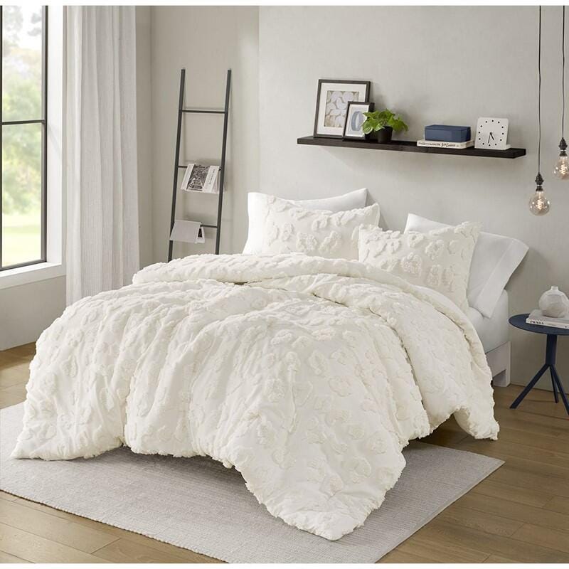 Intelligent Design Larissa 2-Piece Twin/Twin XL Comforter Set, Off White, large