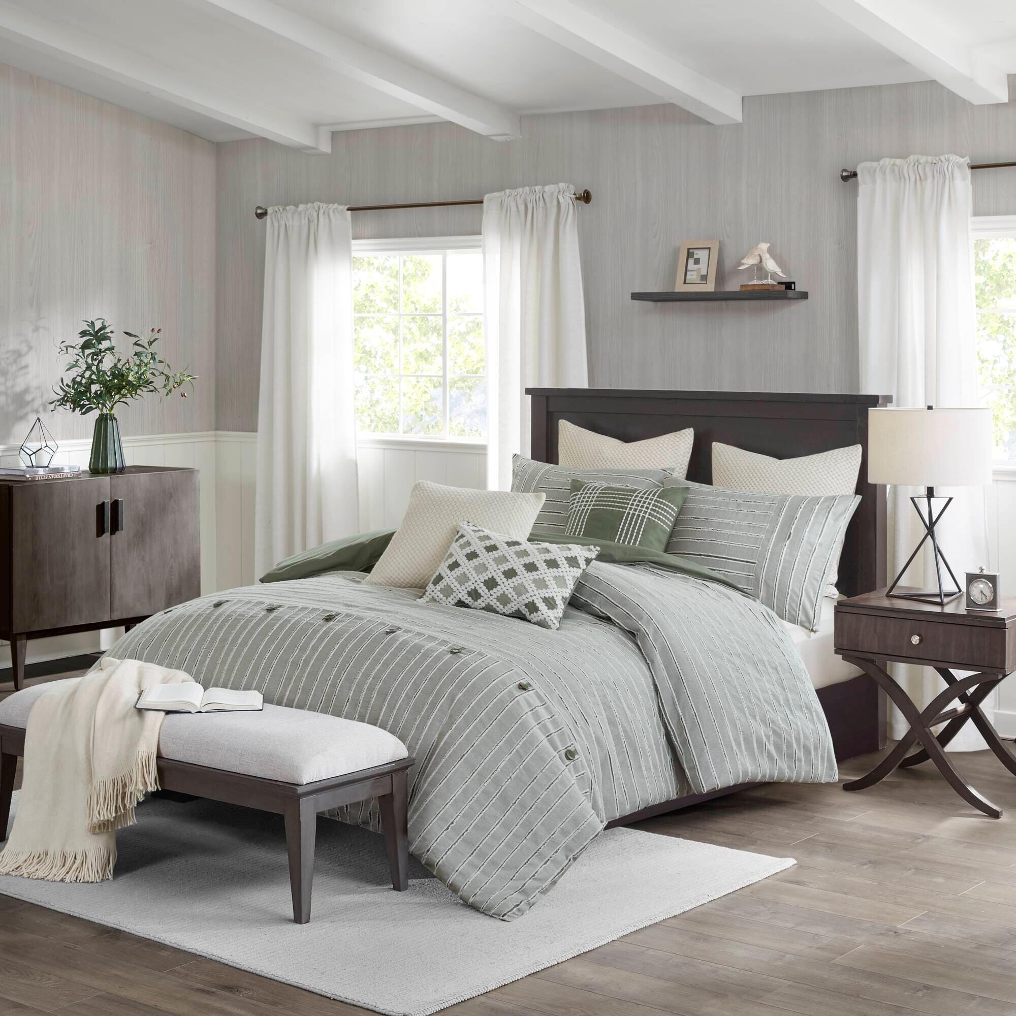 Essence 8-Piece Queen Comforter Set, Green, rollover
