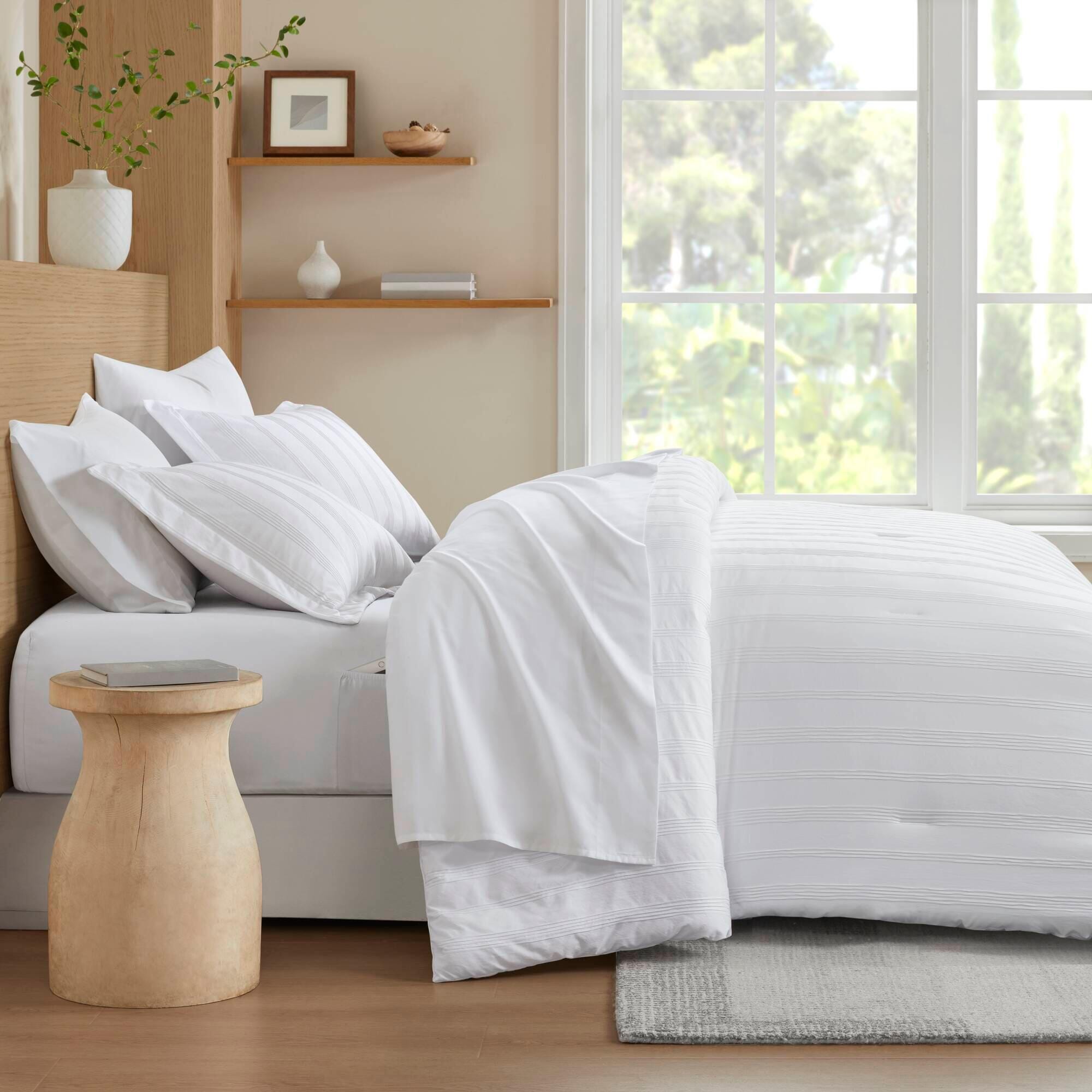 Super Listing Logan 7-Piece Queen Comforter Set, White, large