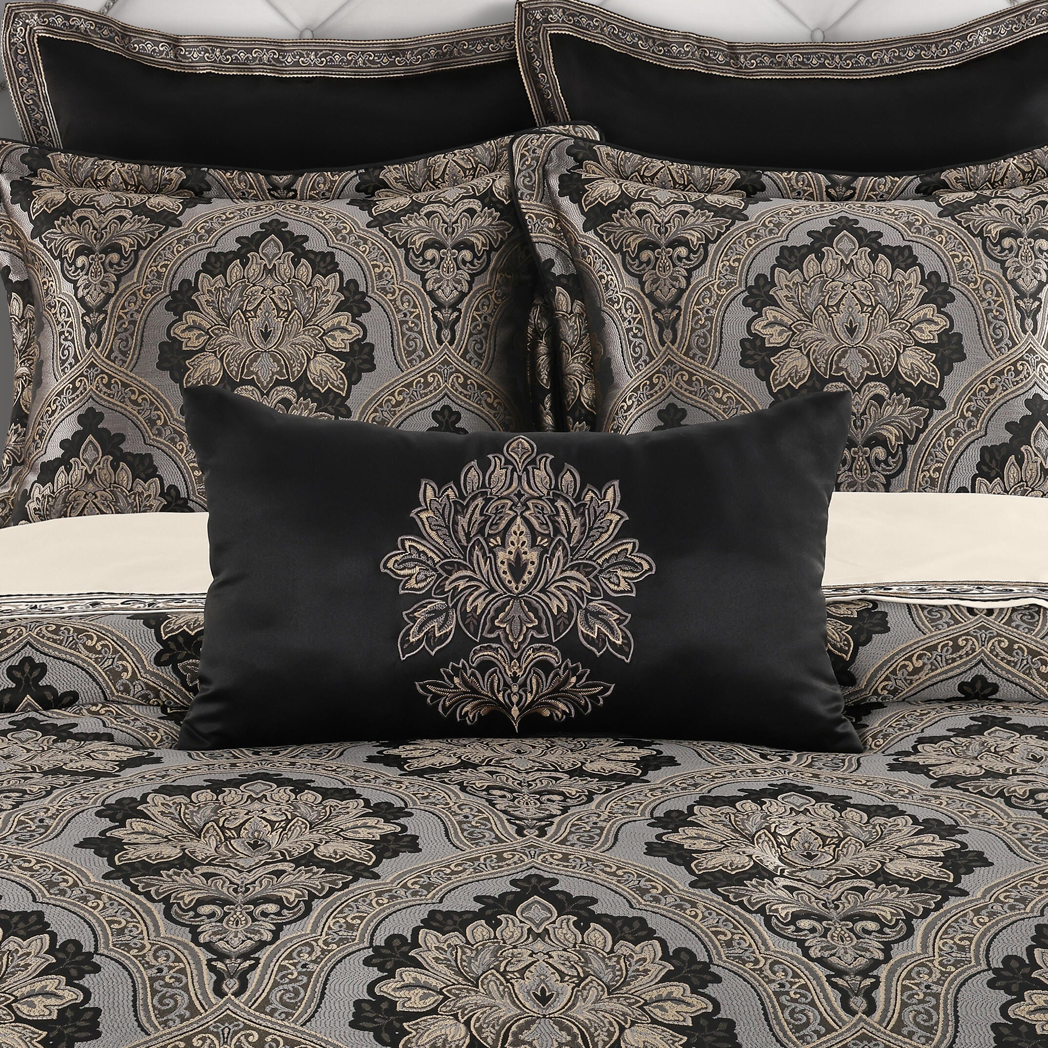 Five Queens Court Harriman Damask Decorative Throw Pillow, , rollover