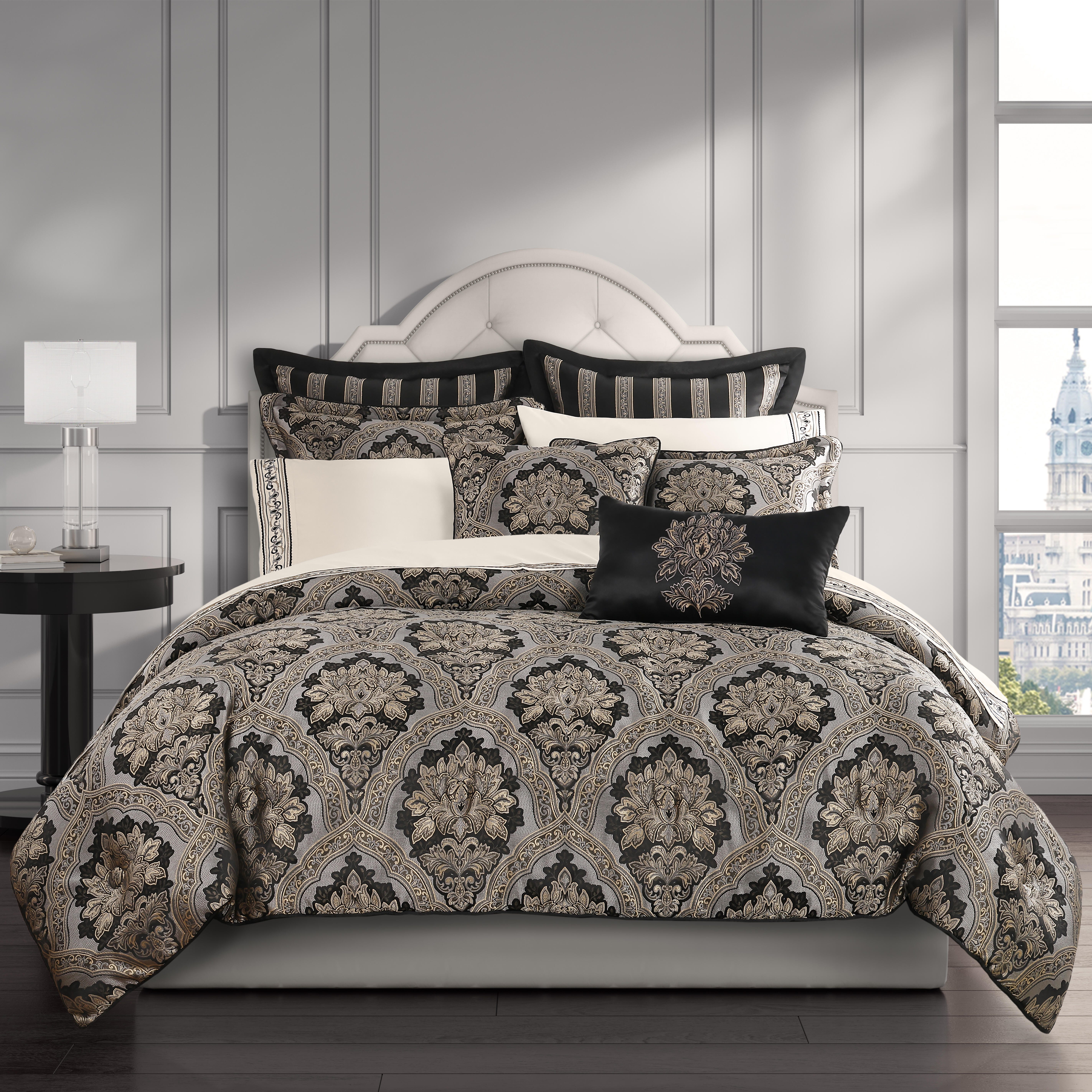 Five Queens Court Harriman 4 Piece California King Comforter Set, Black, large