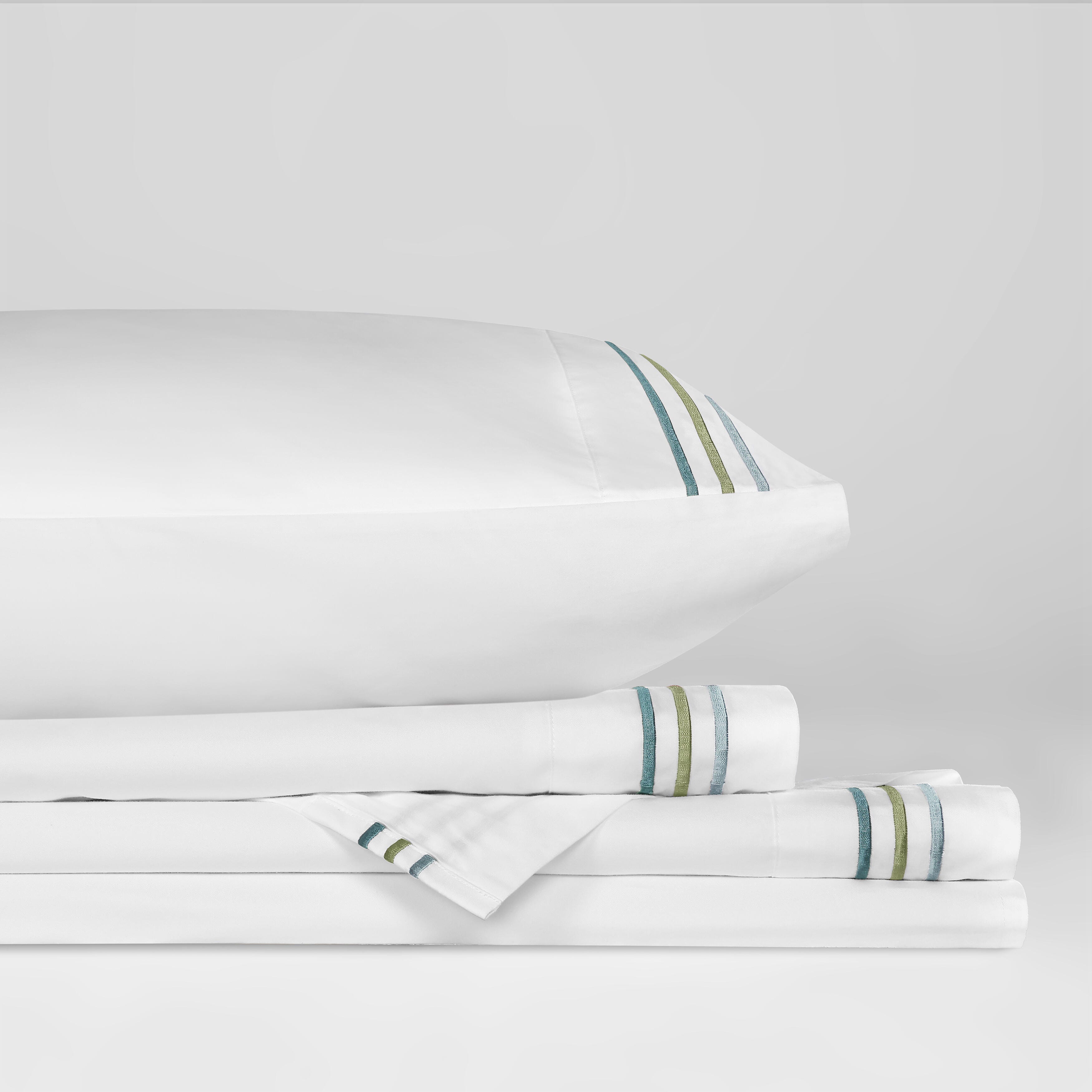 J. Queen Cottage Meadow 4 Piece Queen Sheet Set, White, rollover
