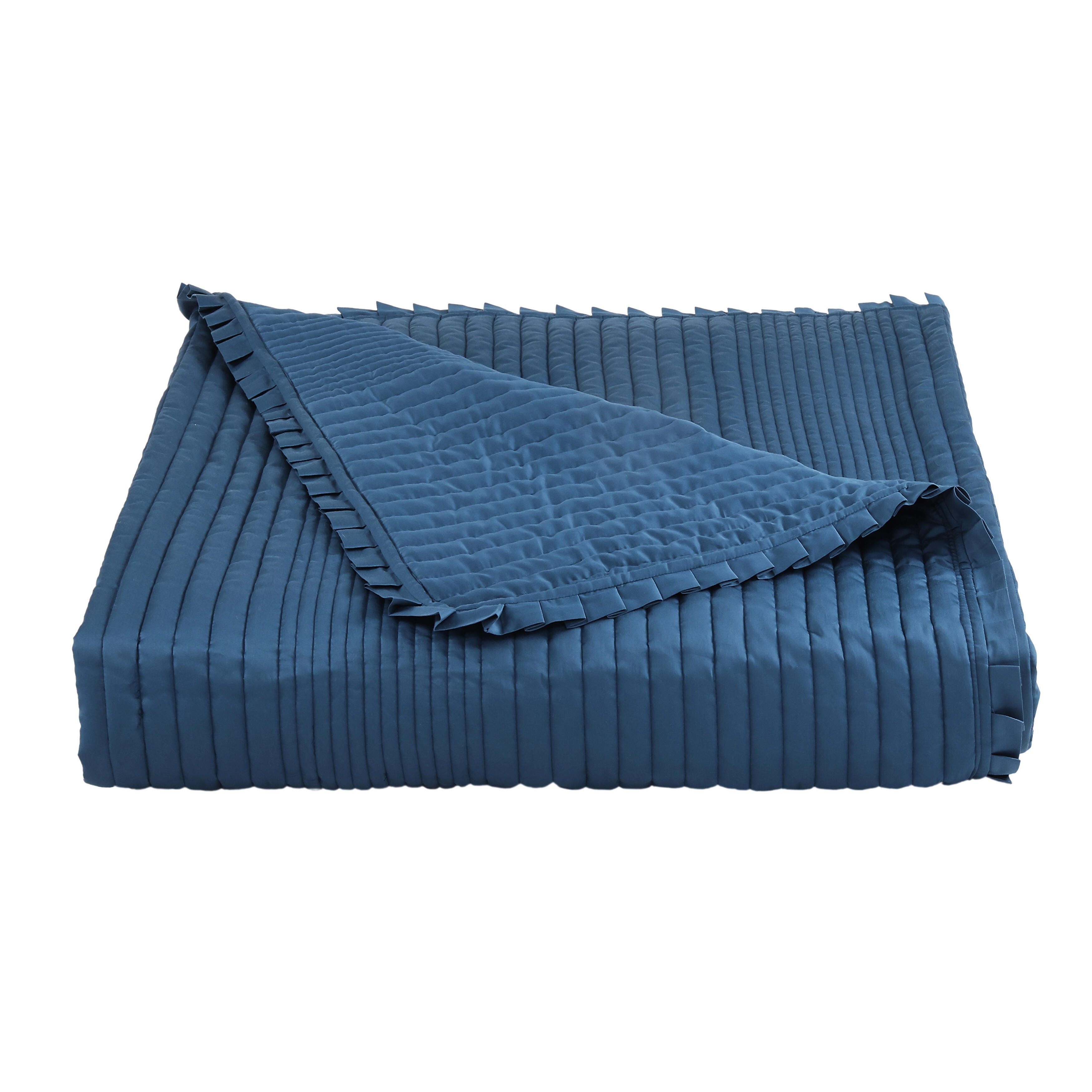 J. Queen Cottage Meadow 3 Piece Full/Queen Quilt Set, Dark Blue, rollover