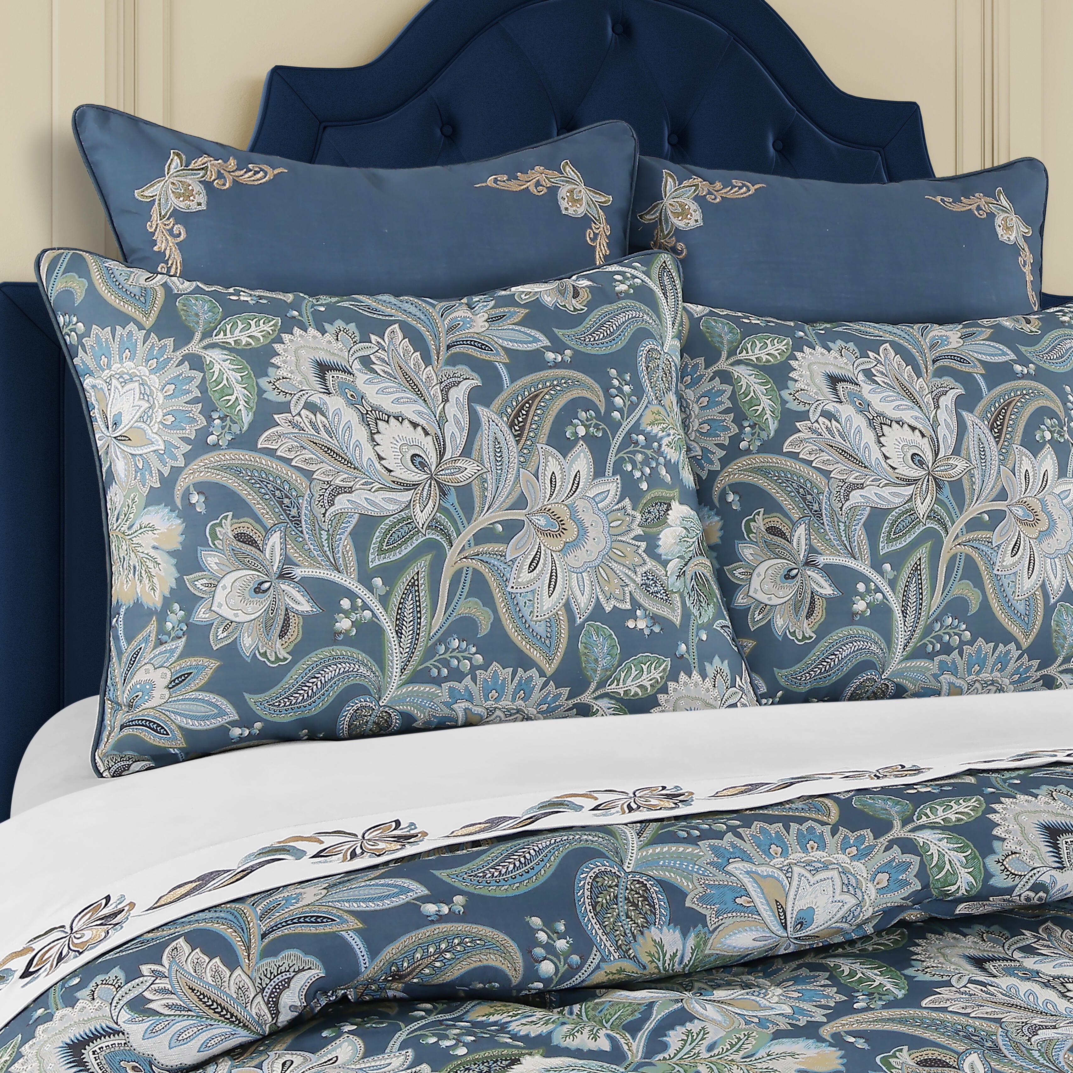 Five Queens Court Michaela 4 Piece Queen Comforter Set, Prussian Navy, large