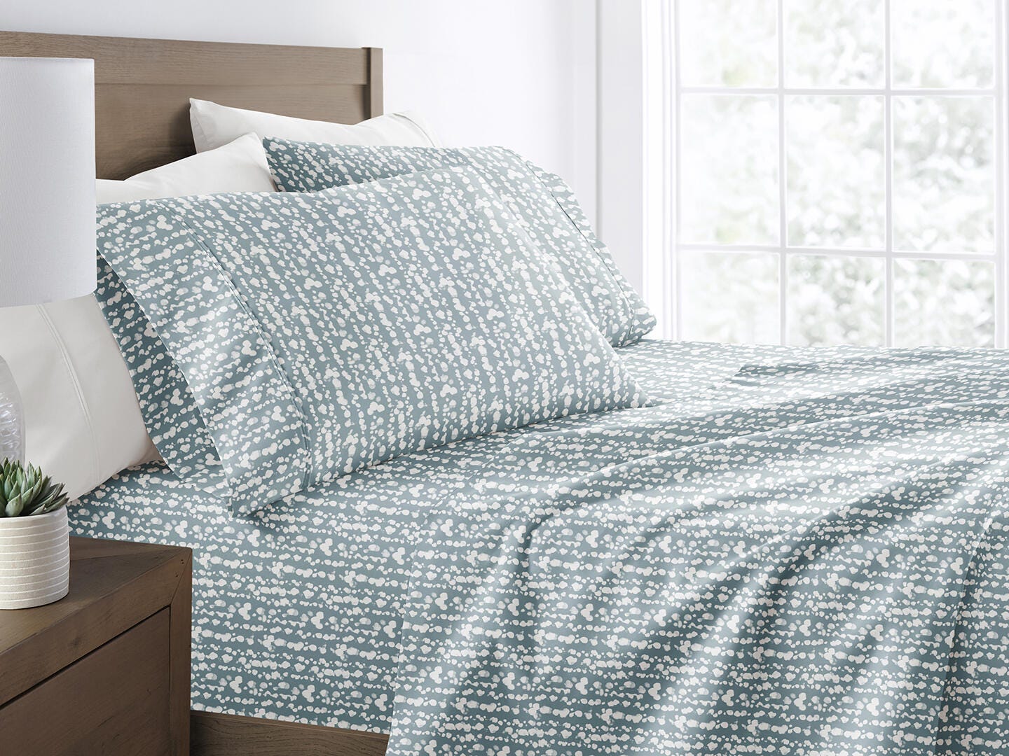iEnjoy Home Cloud Burst 4 Piece Queen Sheet Set, Blue, large