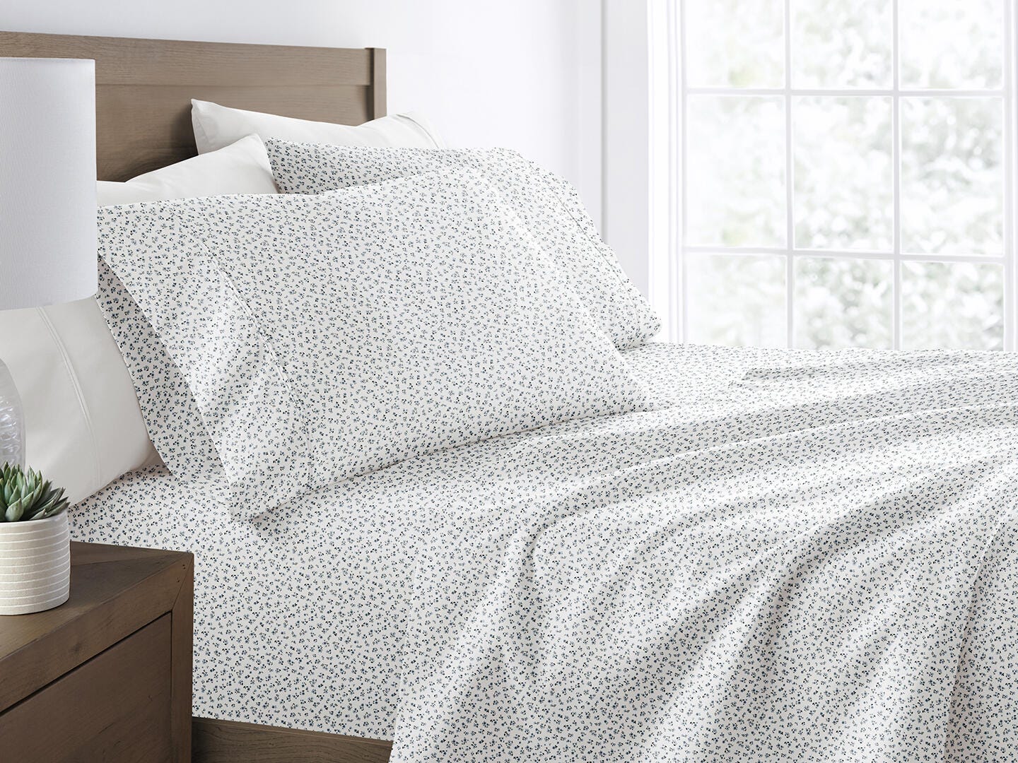 iEnjoy Home Ditsy Fog 4 Piece California King Sheet Set, Blue, large