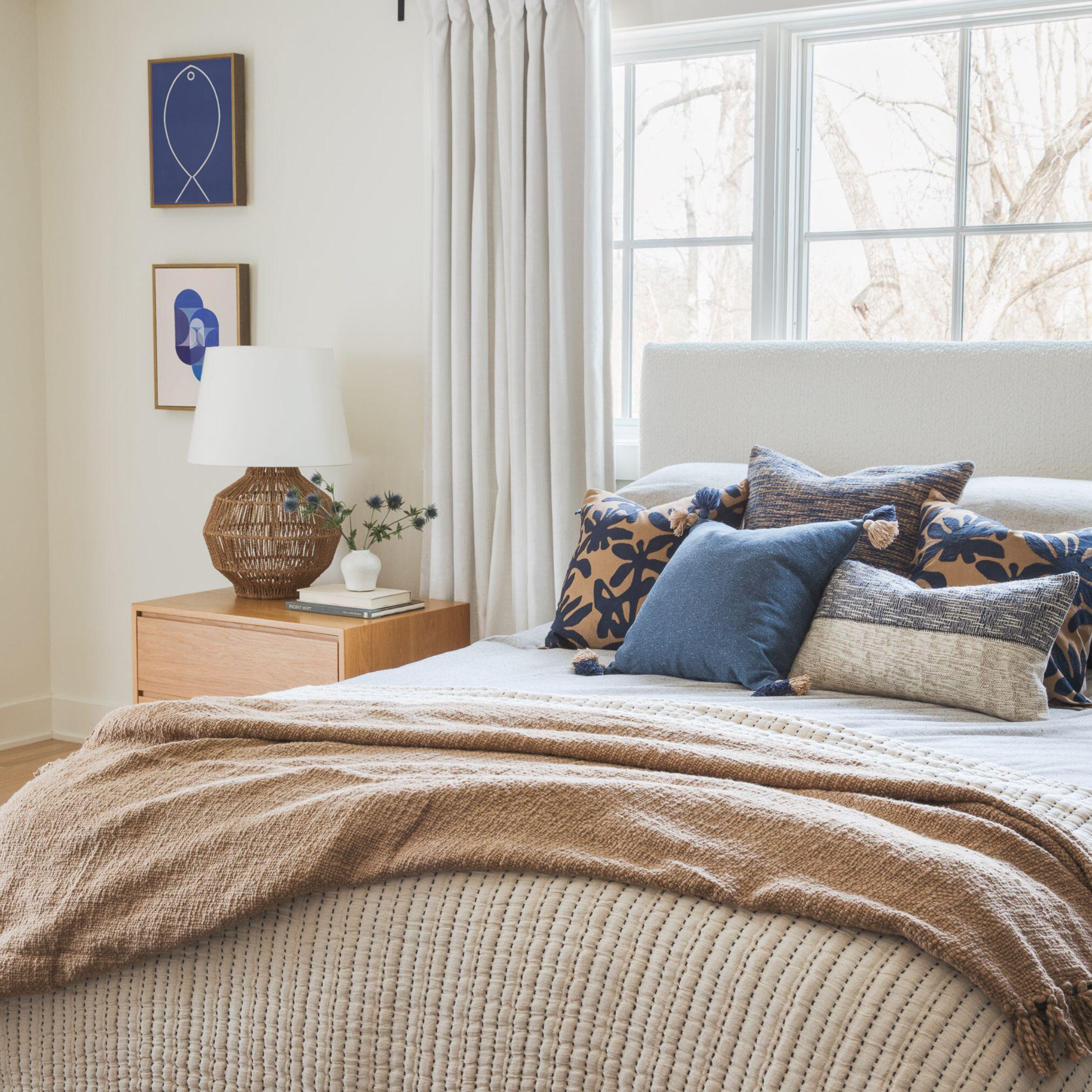 Crane Home Oasis Throw, , large