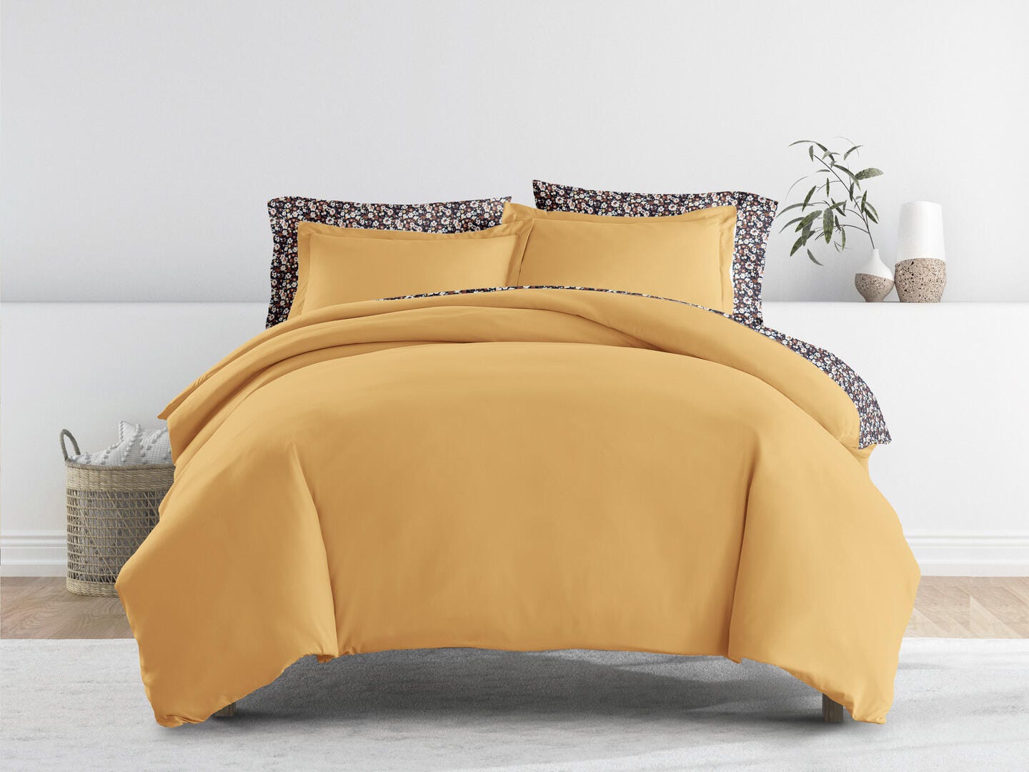 iEnjoy Home Dream 8 Piece California King Duvet Set, Gold, large