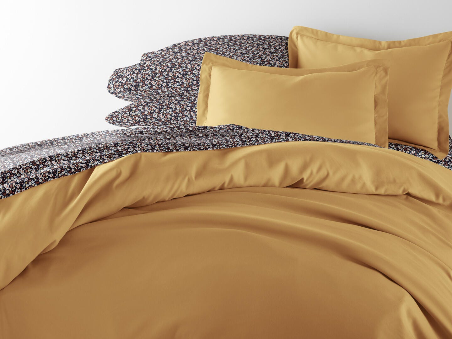 iEnjoy Home Dream 8 Piece King Duvet Set, Gold, large