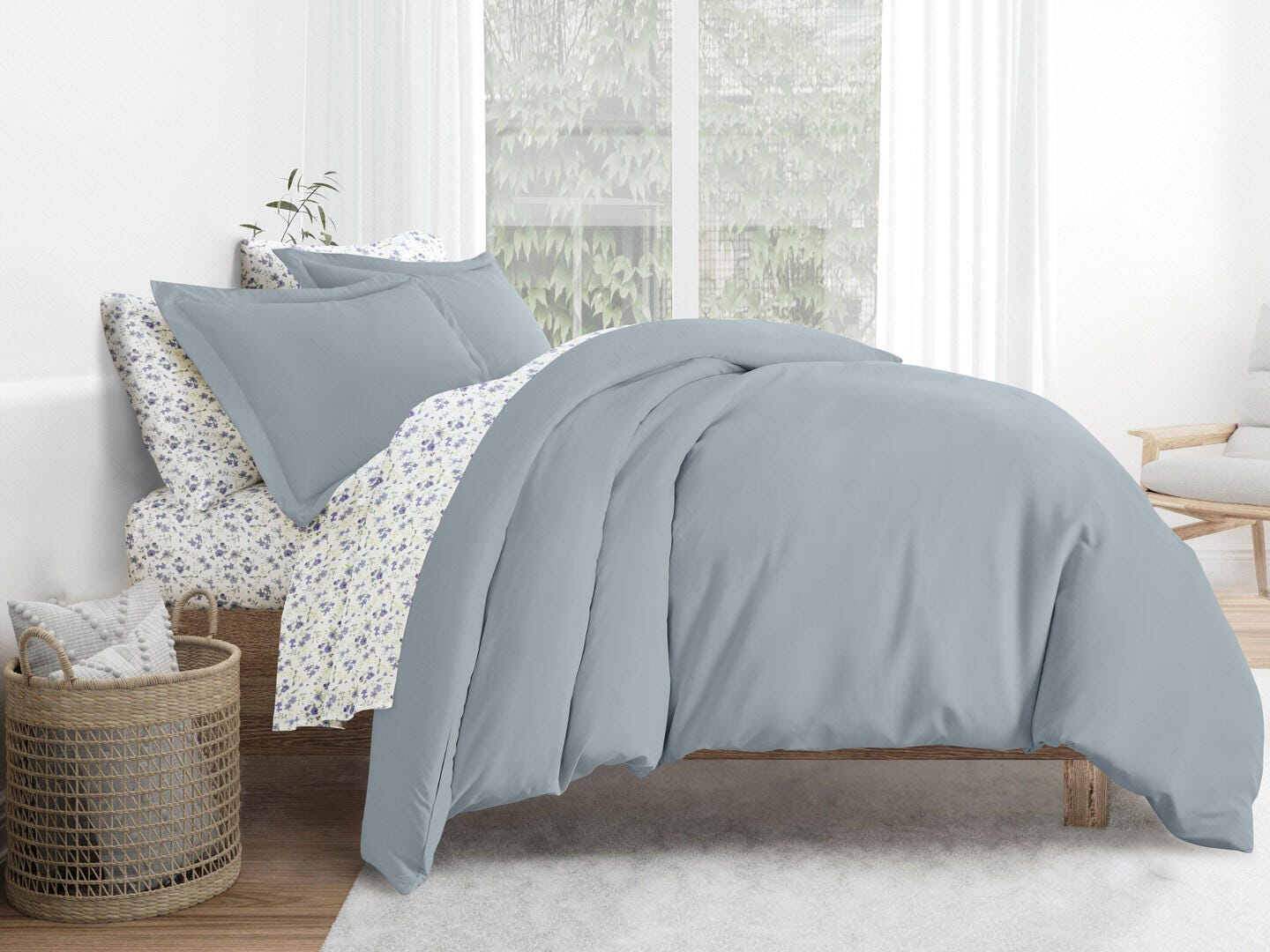 iEnjoy Home Blossoms 8 Piece King Duvet Set, Light Blue, large