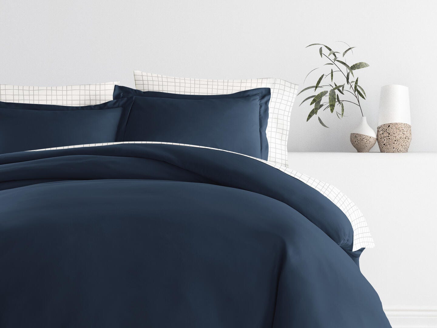 iEnjoy Home Crossroad 8 Piece King Duvet Set, Navy, large
