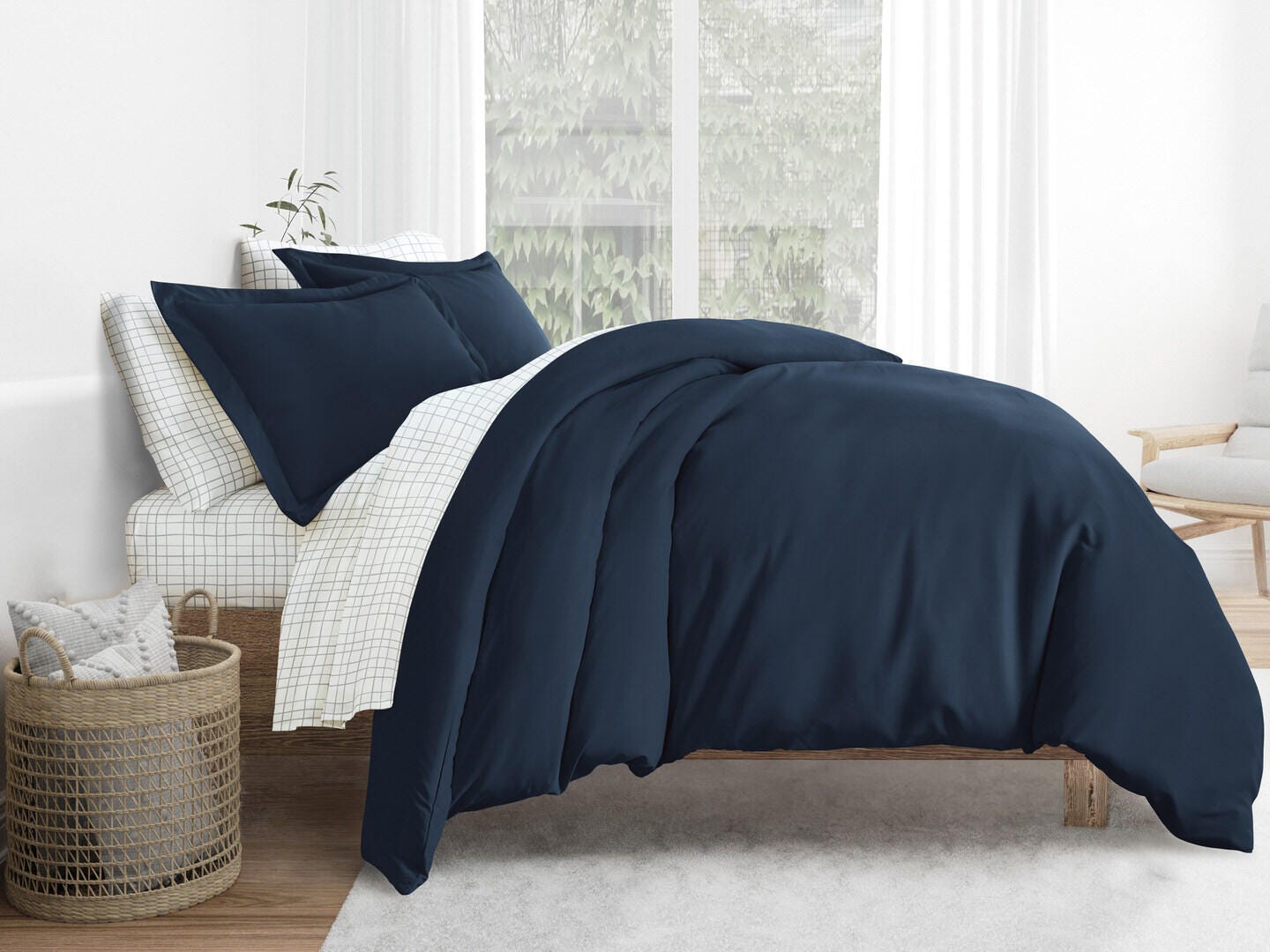 iEnjoy Home Crossroad 8 Piece King Duvet Set, Navy, large
