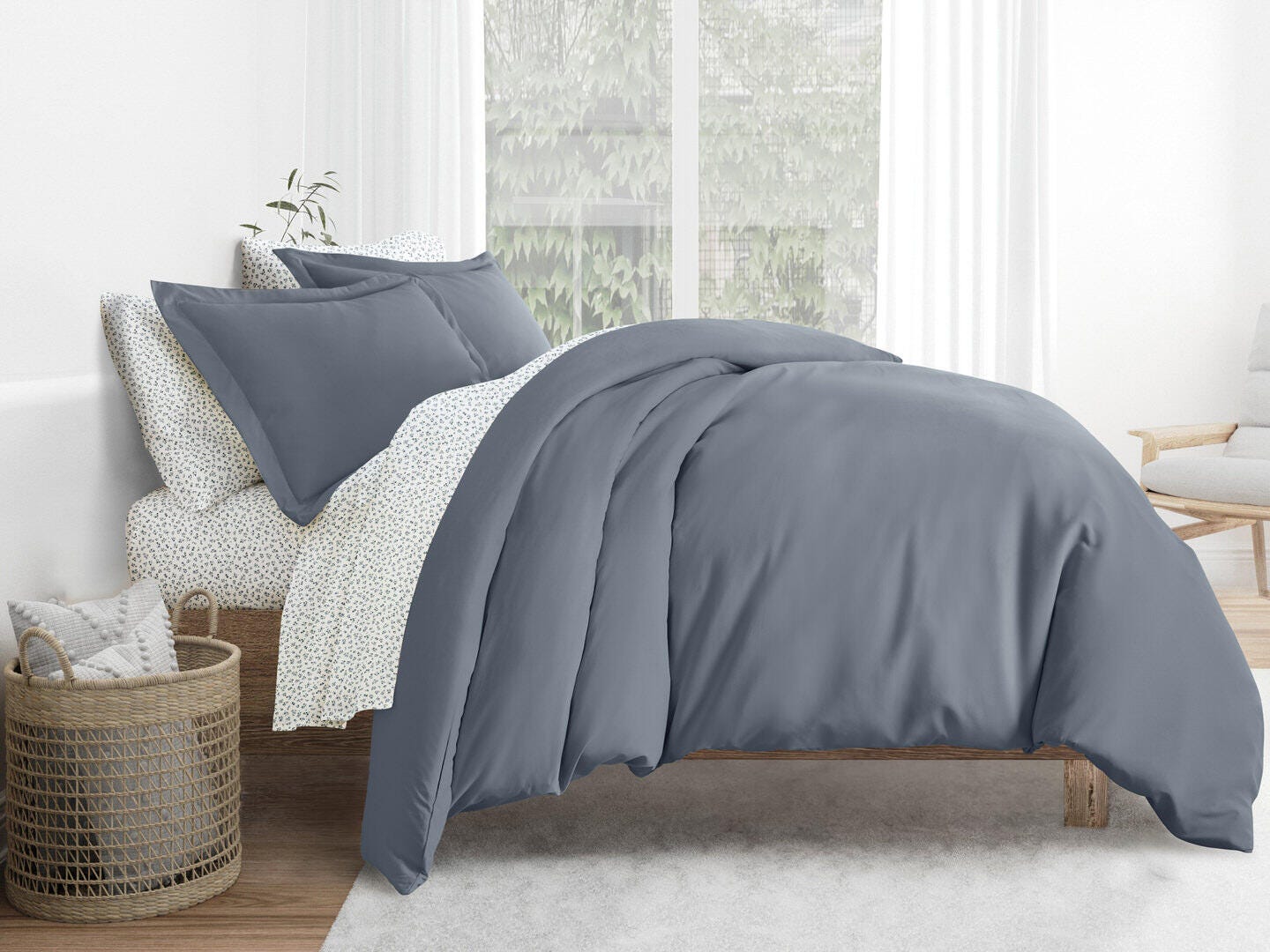 iEnjoy Home Ditsy 8 Piece Queen Duvet Set, Blue/Navy, large