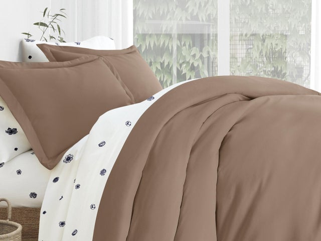 iEnjoy Home Flowers 8 Piece Full Duvet Set