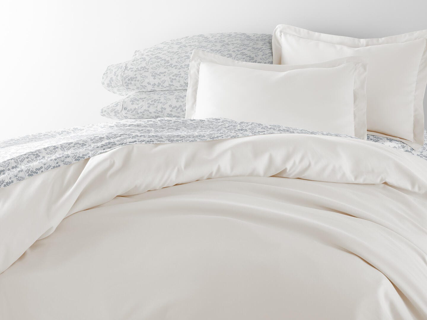 iEnjoy Home Sleek 8 Piece Full Duvet Set, White, large