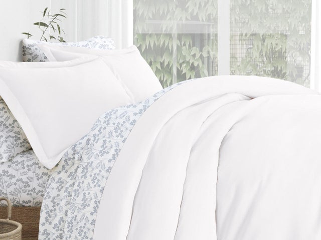 iEnjoy Home Sleek 8 Piece Full Duvet Set