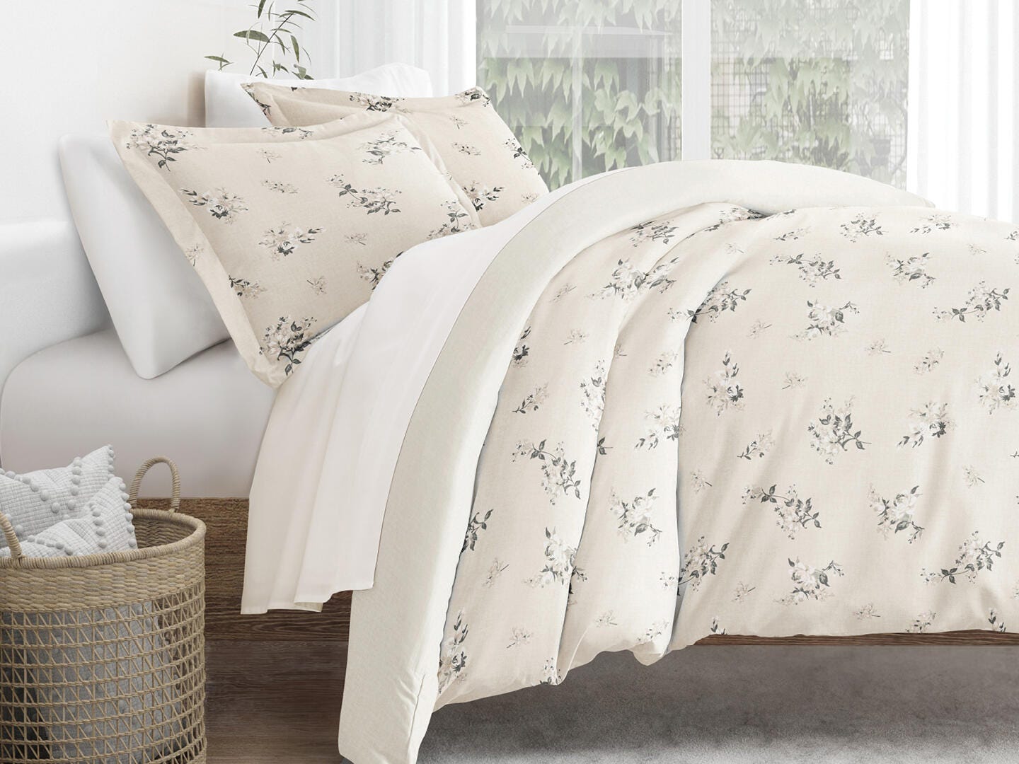iEnjoy Home Delicate 3 Piece King/California King Duvet Set, Ivory, large