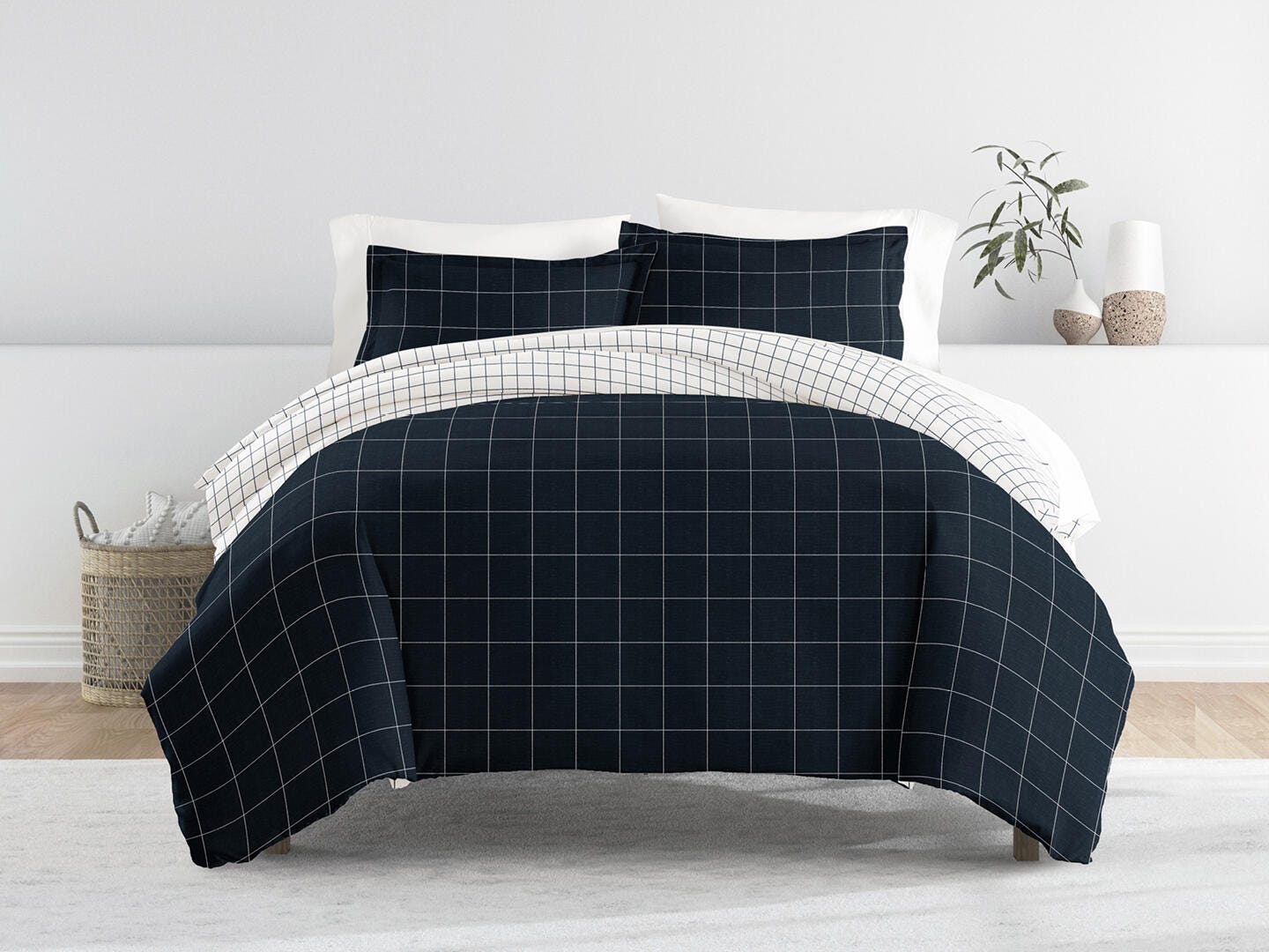 iEnjoy Home Checkered 2 Piece Twin/Twin XL Duvet Set, Navy, large