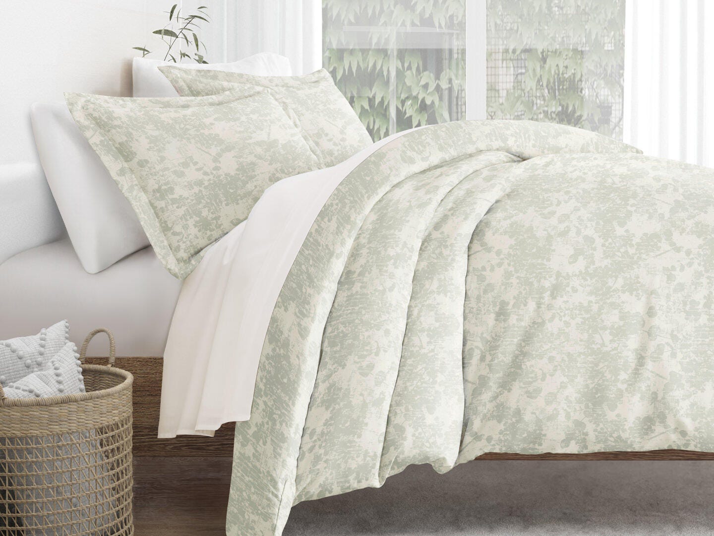 iEnjoy Home Mist 2 Piece Twin/Twin XL Duvet Set, Green Mist, large