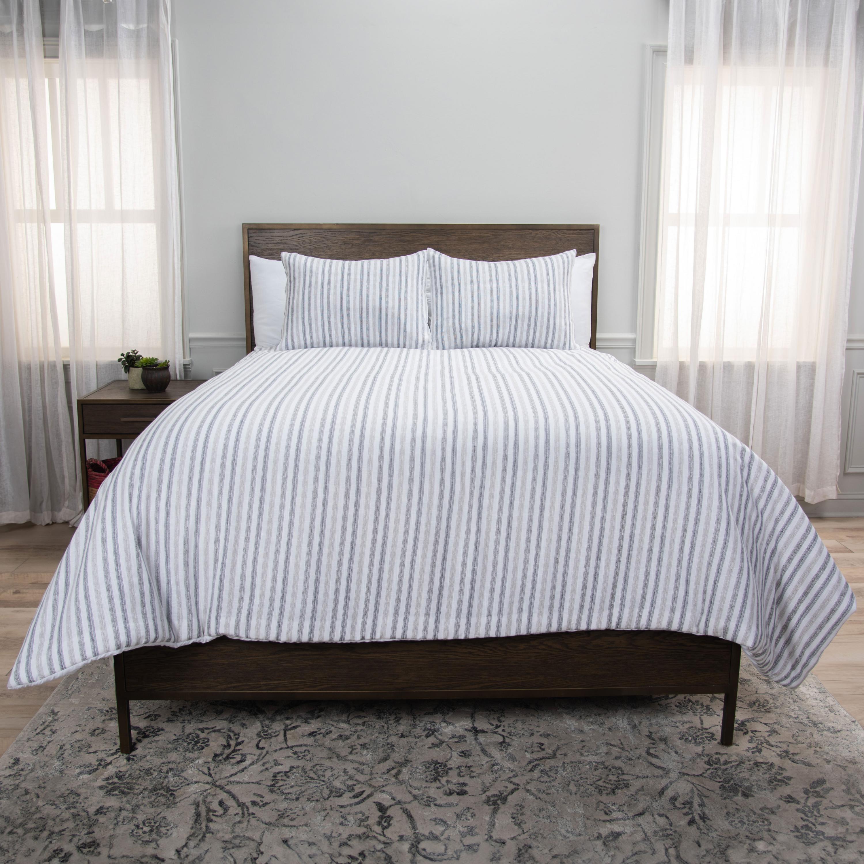 Rizzy Home Blackberry Grove 3 Piece King Comforter Set, Cream/Gray, large