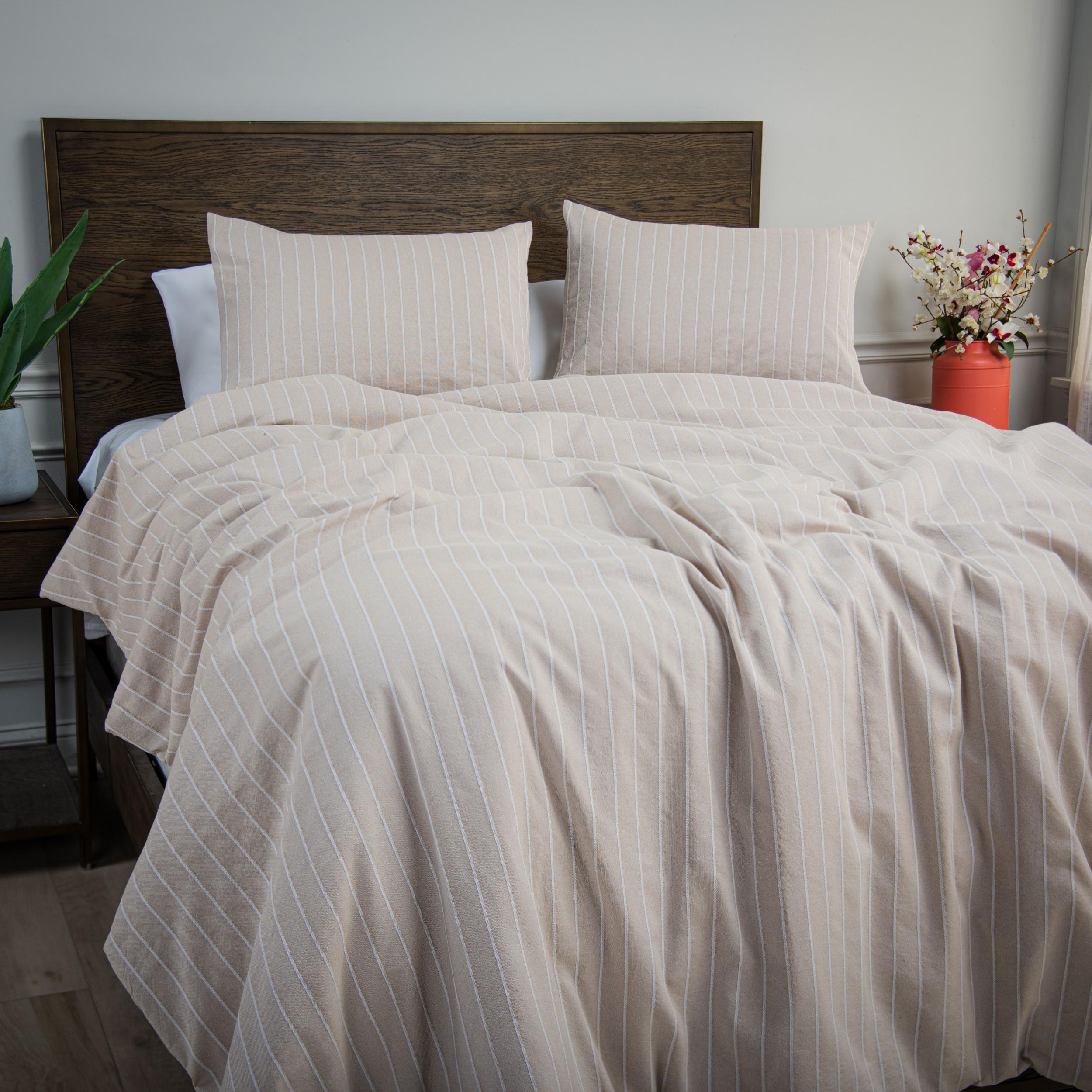 Rizzy Home Willow Lane 3 Piece King Comforter Set, Beige, large
