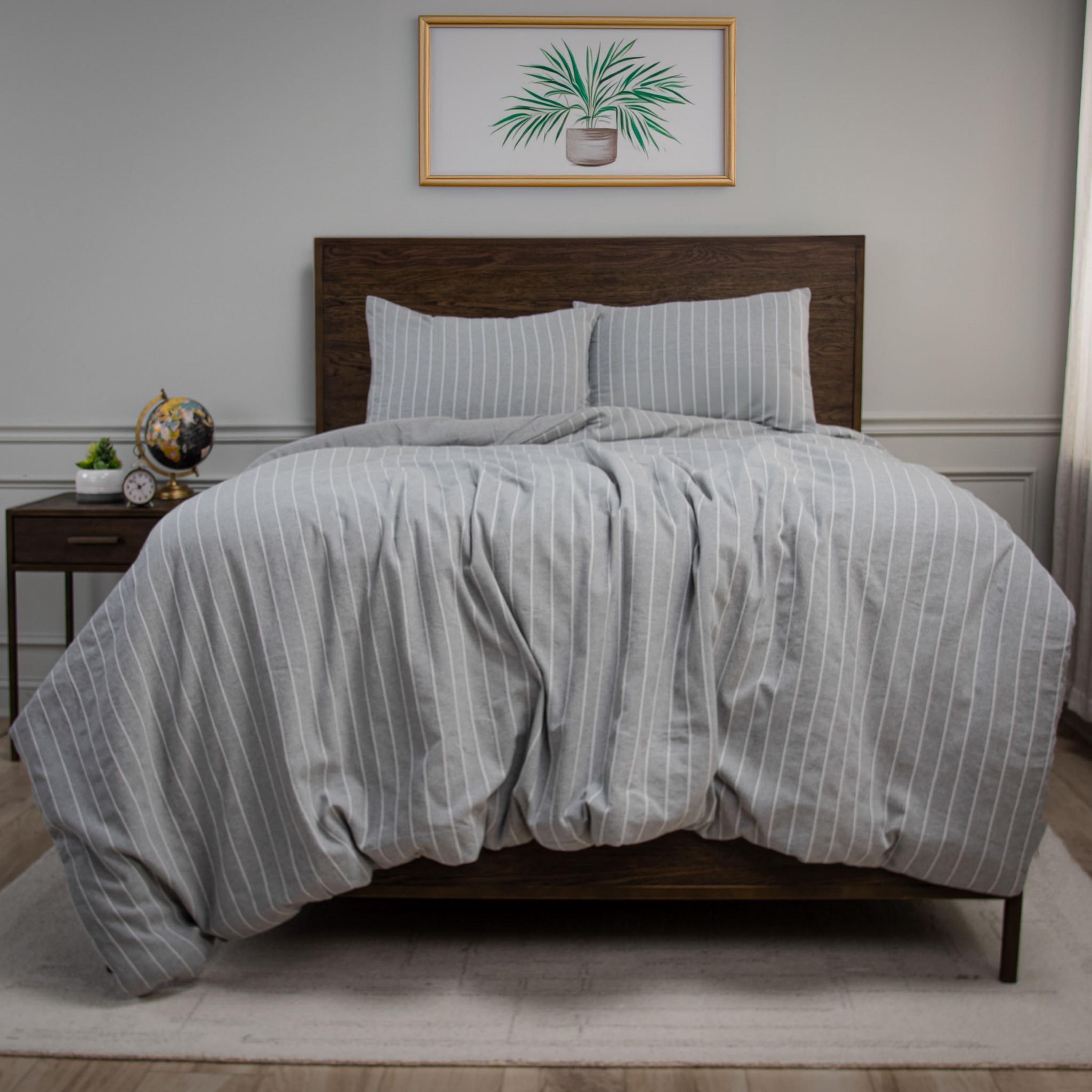 Rizzy Home Willow Lane 3 Piece King Comforter Set, Warm Gray, large
