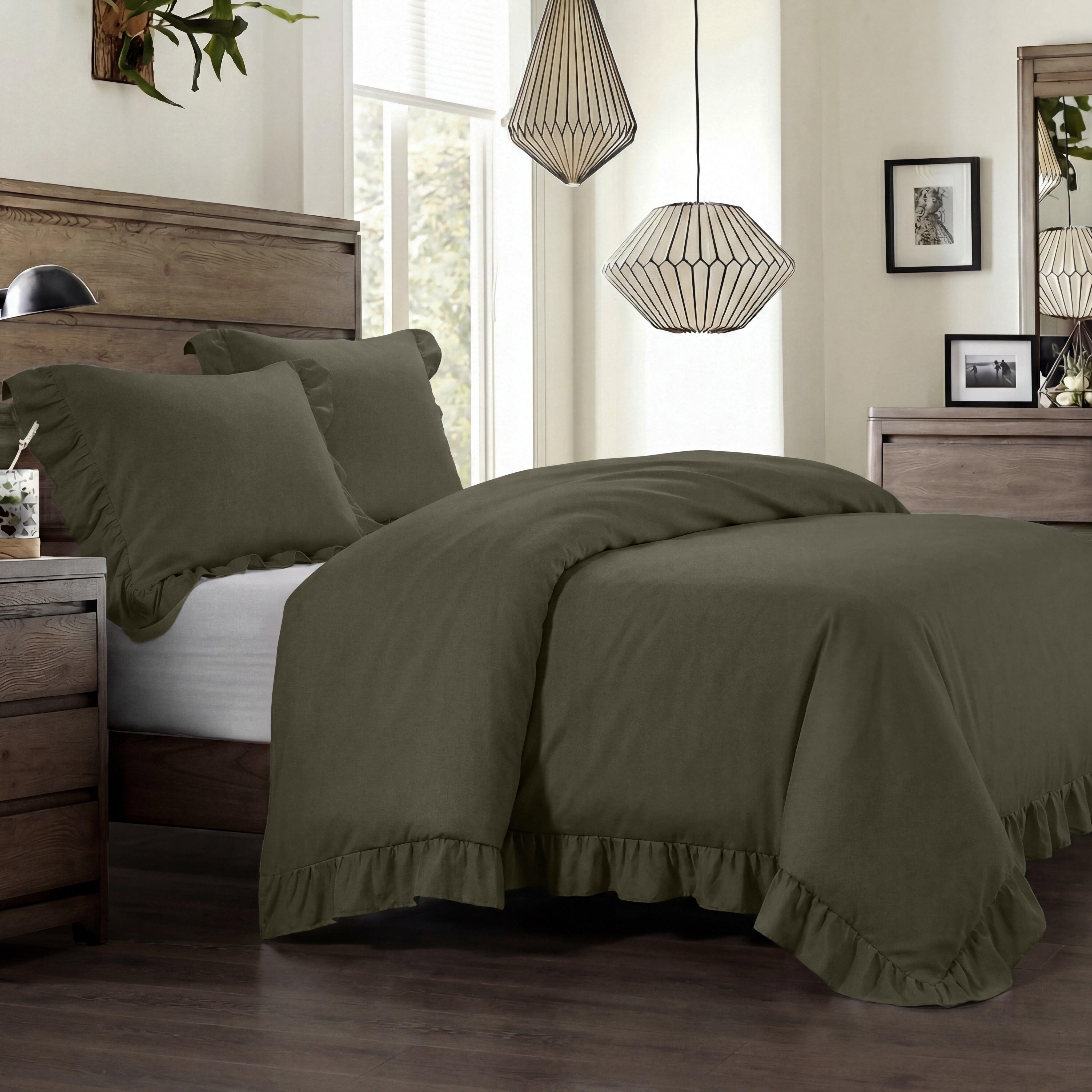 HiEnd Accents Solid 3 Piece Queen Comforter Set, Fern Green, large