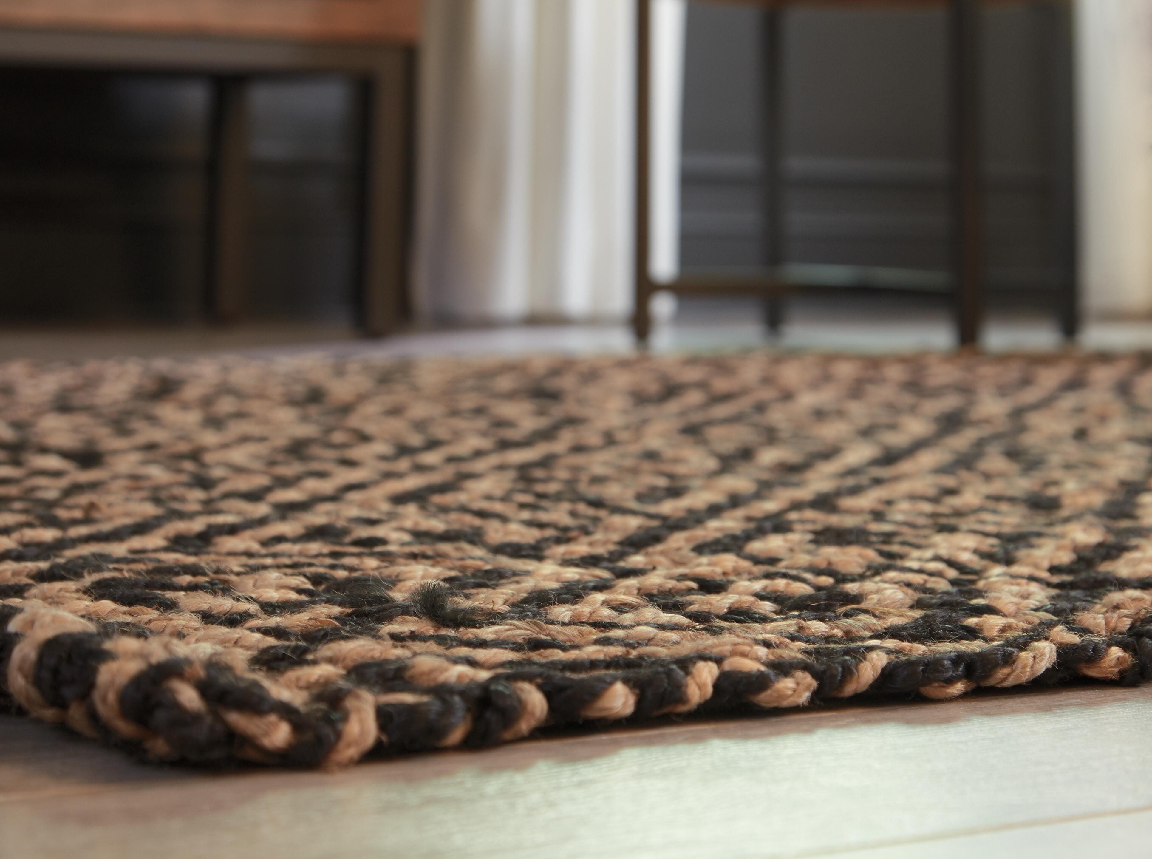 Broox 5' x 7' Rug, Natural/Black, large