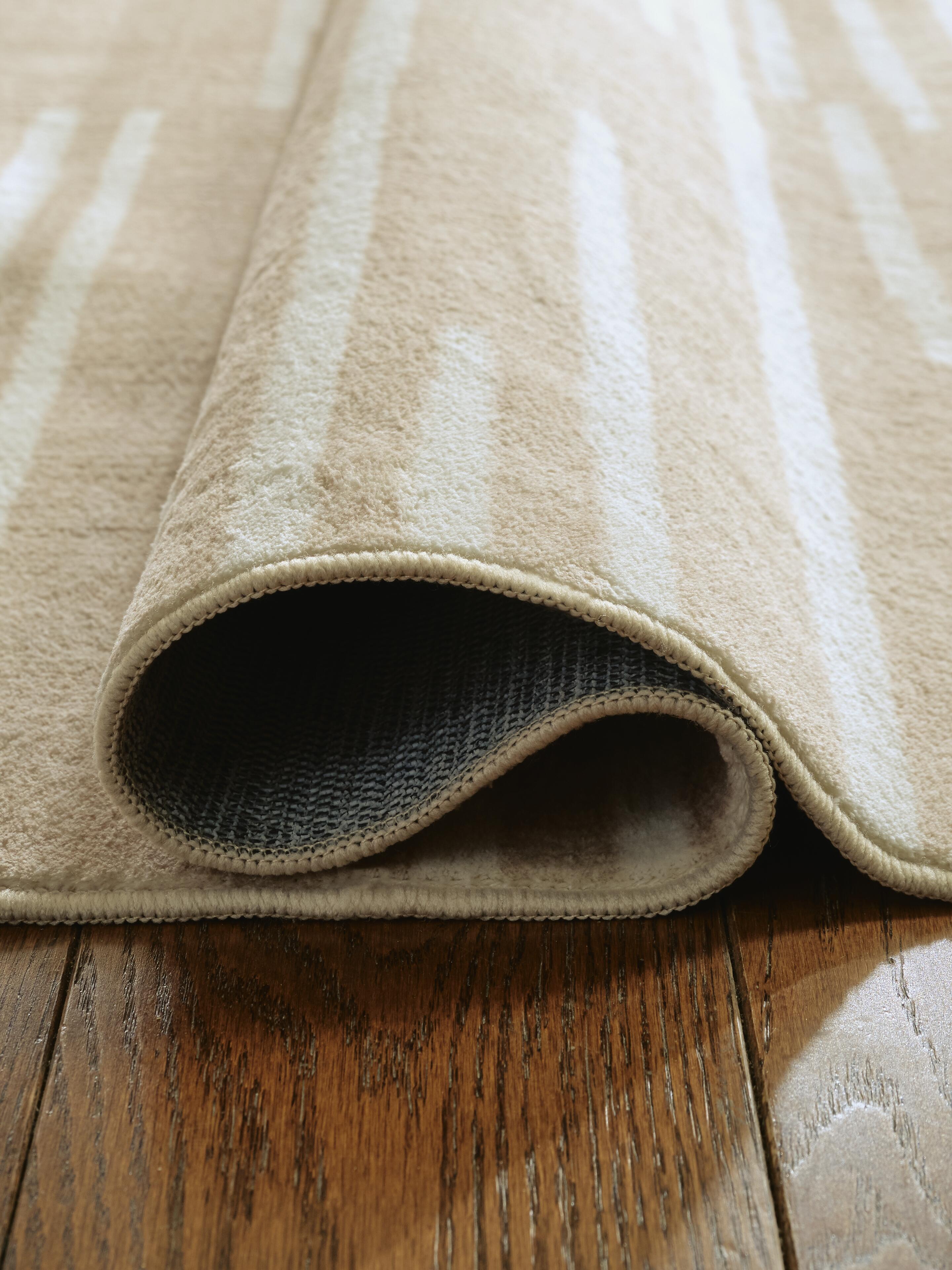 Ardenville Washable 5' x 7' Rug | Ashley