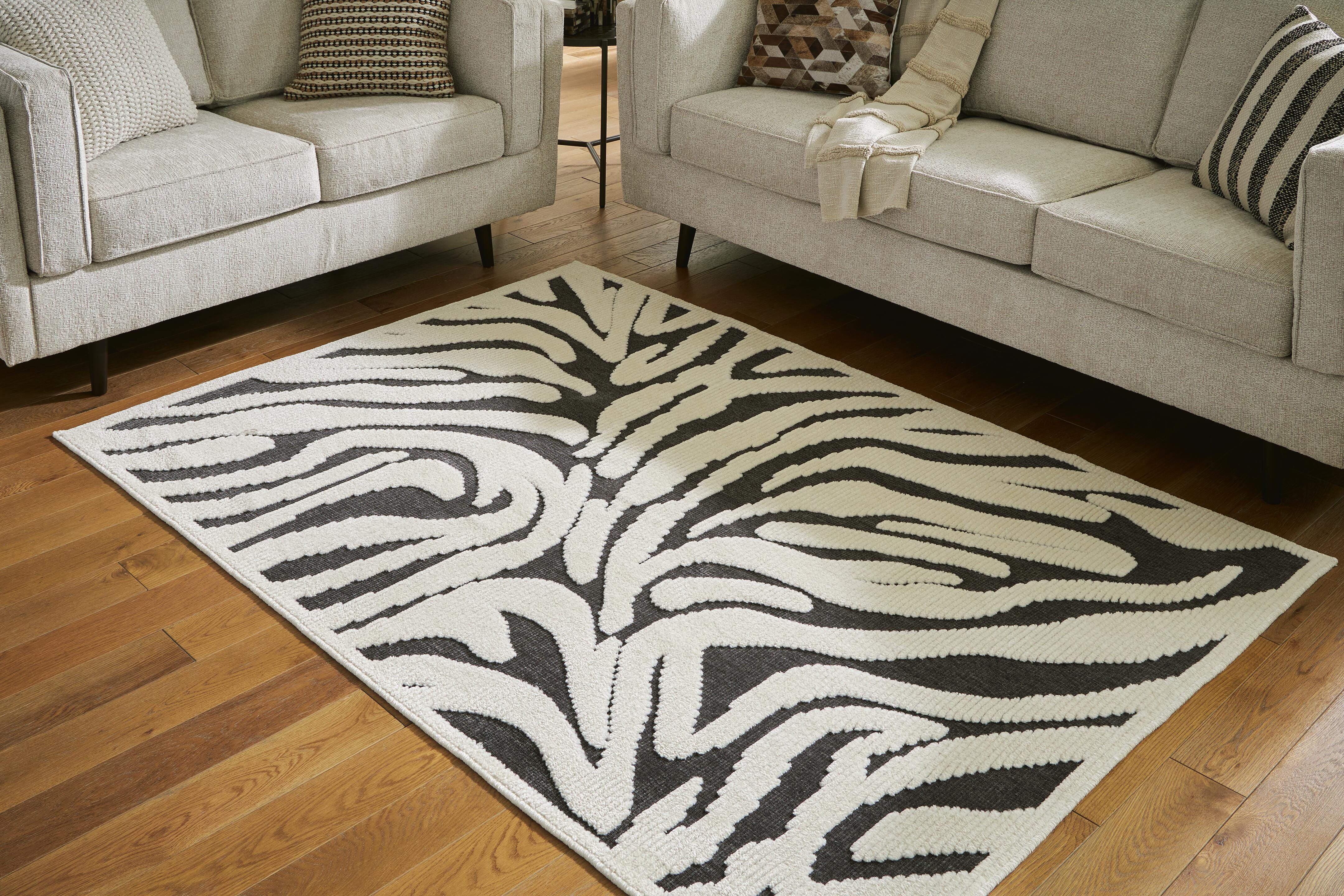 Thomwith 5'1" x 7'2" Washable Rug, , large