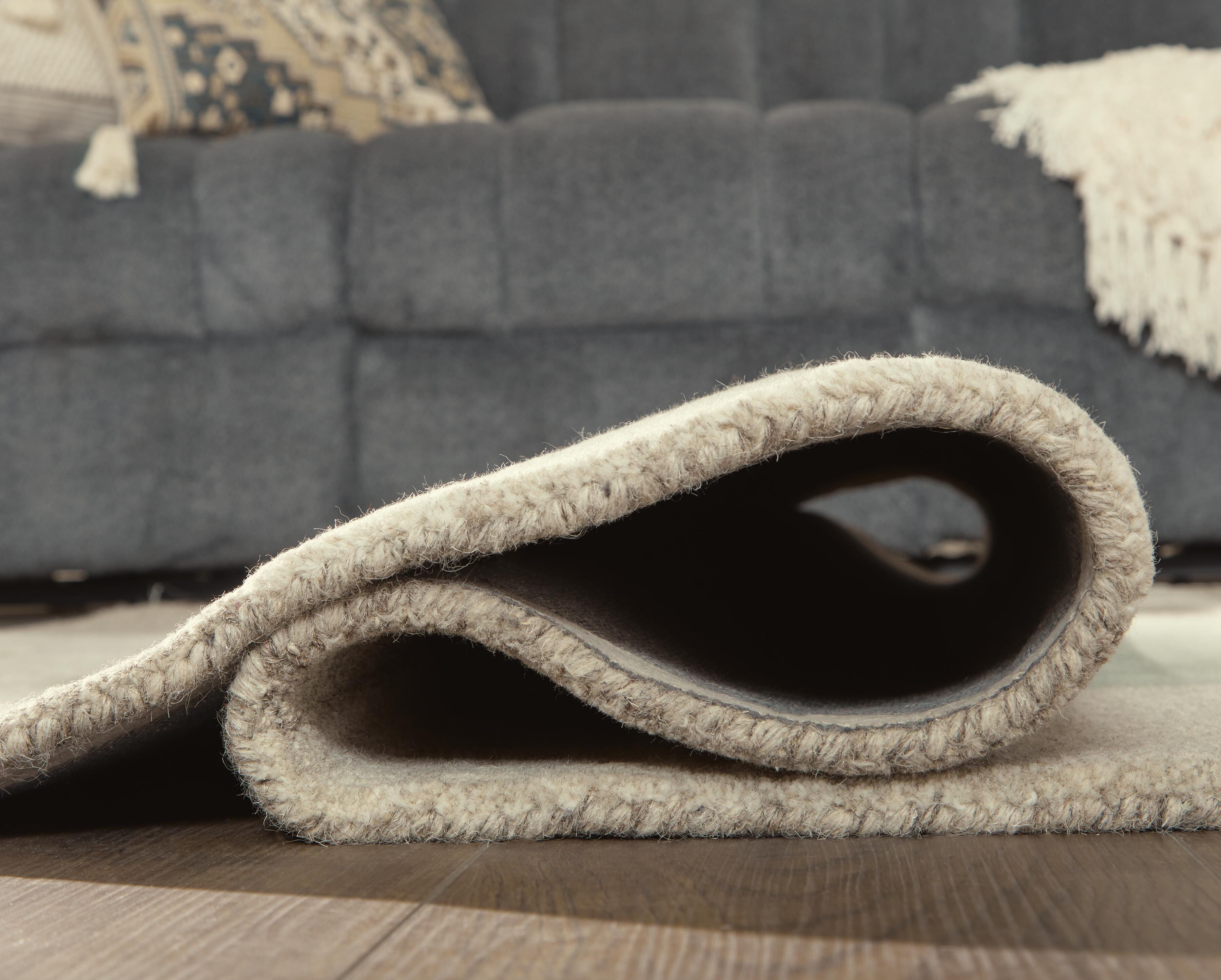 Dallane 5' x 7' Rug - image 4