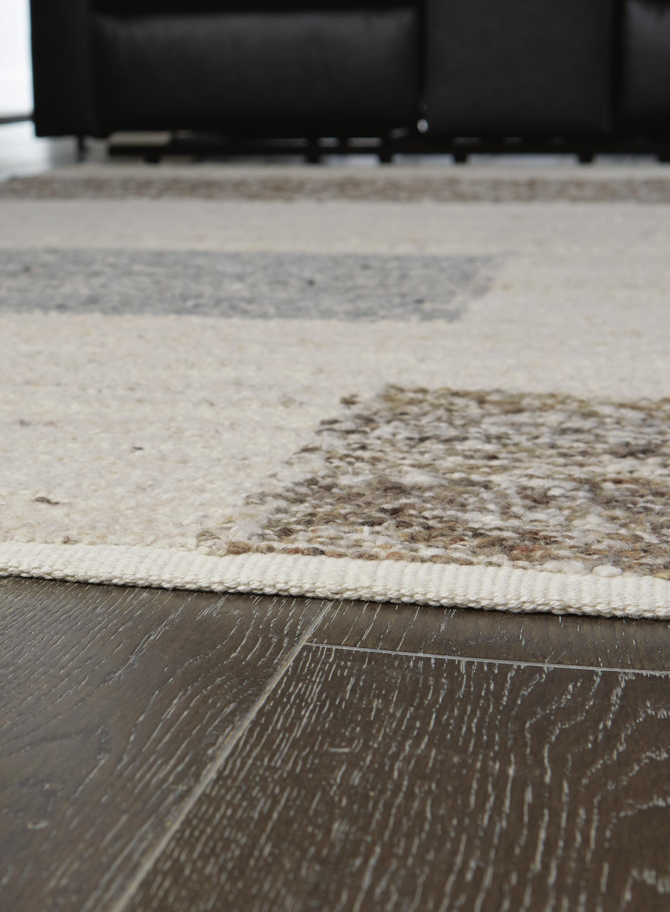 Barus 8' x 10' Rug - image 3