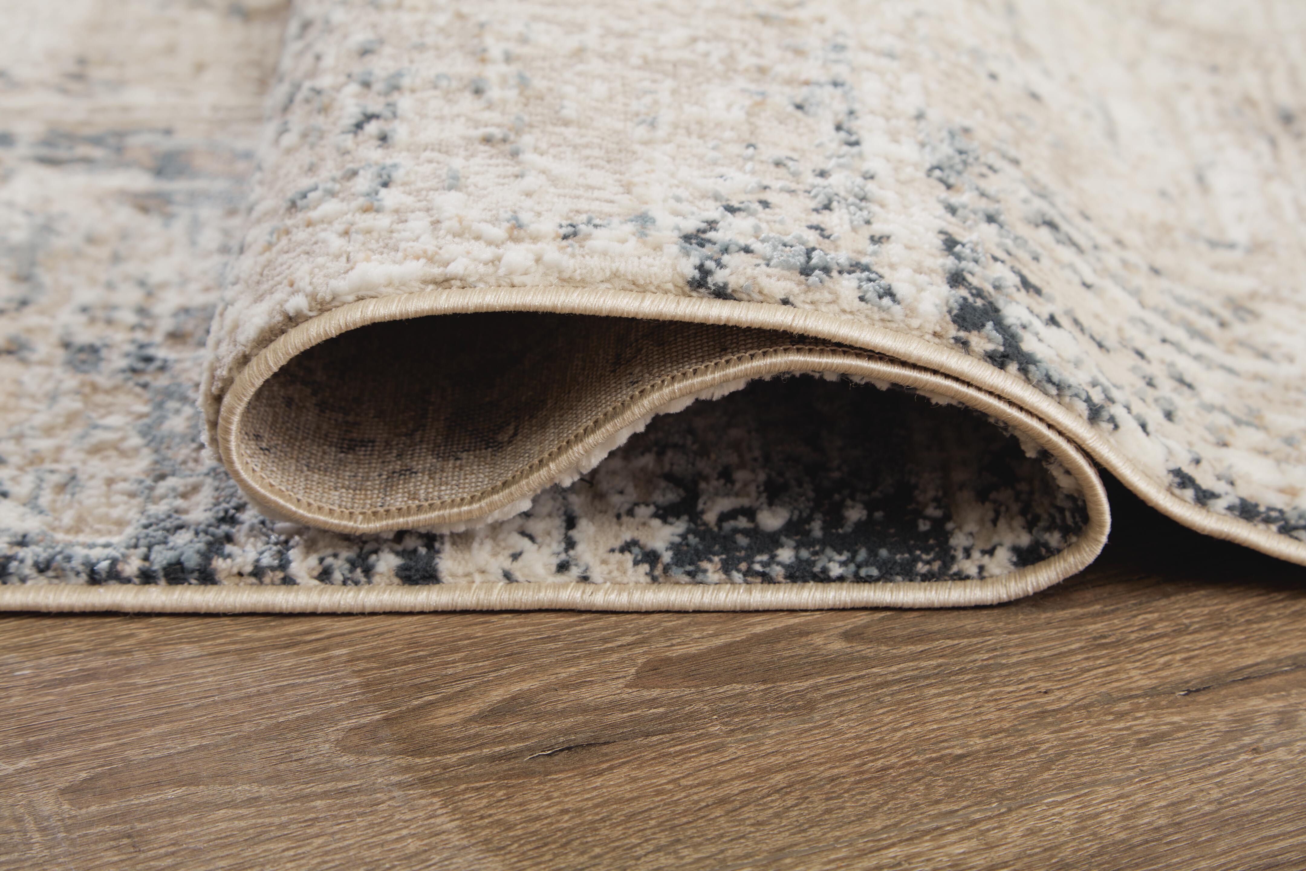 Gentor 8' x 10' Rug - image 4